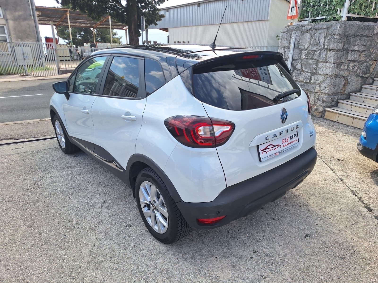 Renault Captur TCe 90 KS ‼️77.000 Km. NAVIGACIJA .LED, fotografija 4