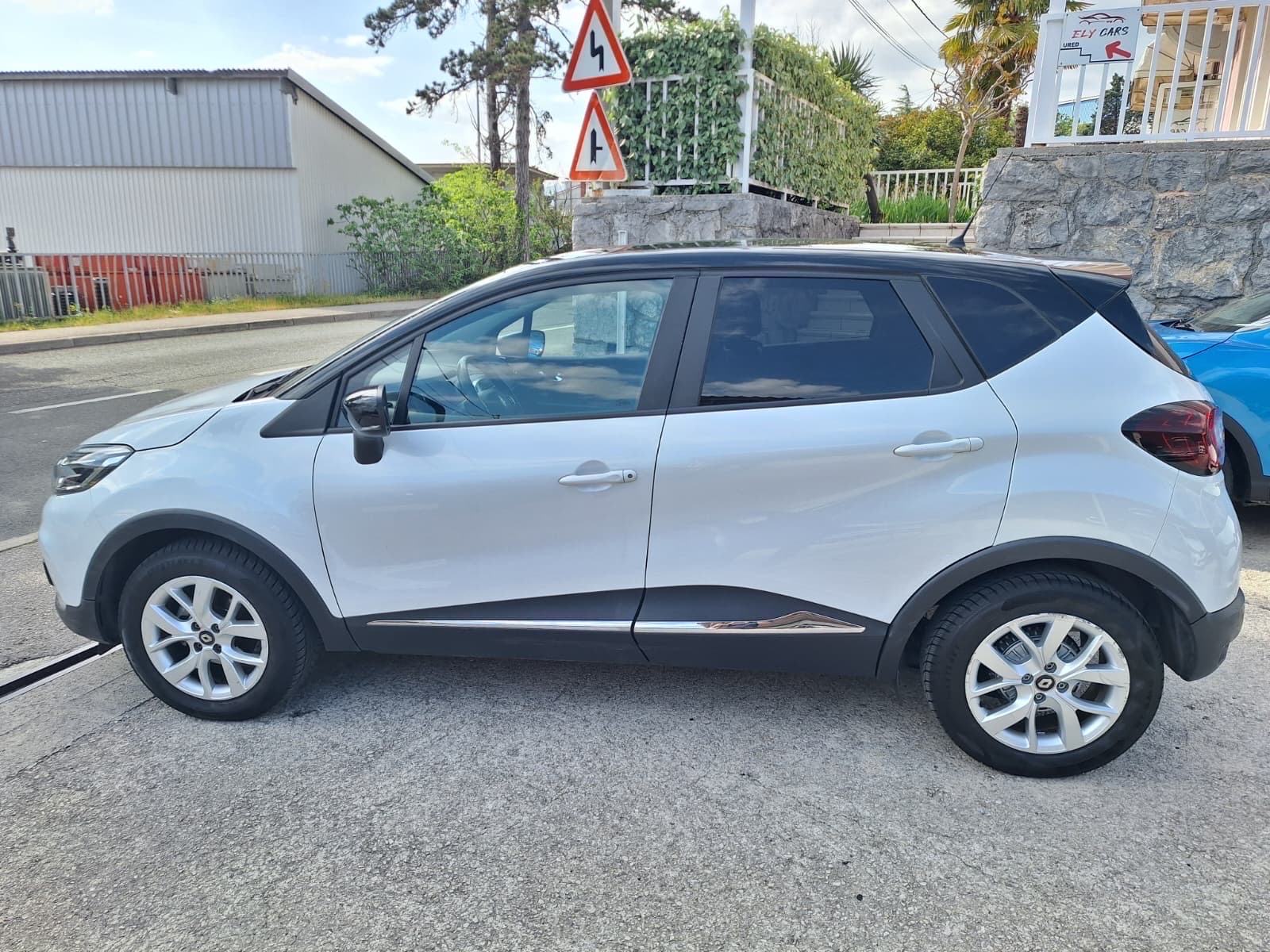 Renault Captur TCe 90 KS ‼️77.000 Km. NAVIGACIJA .LED, fotografija 6