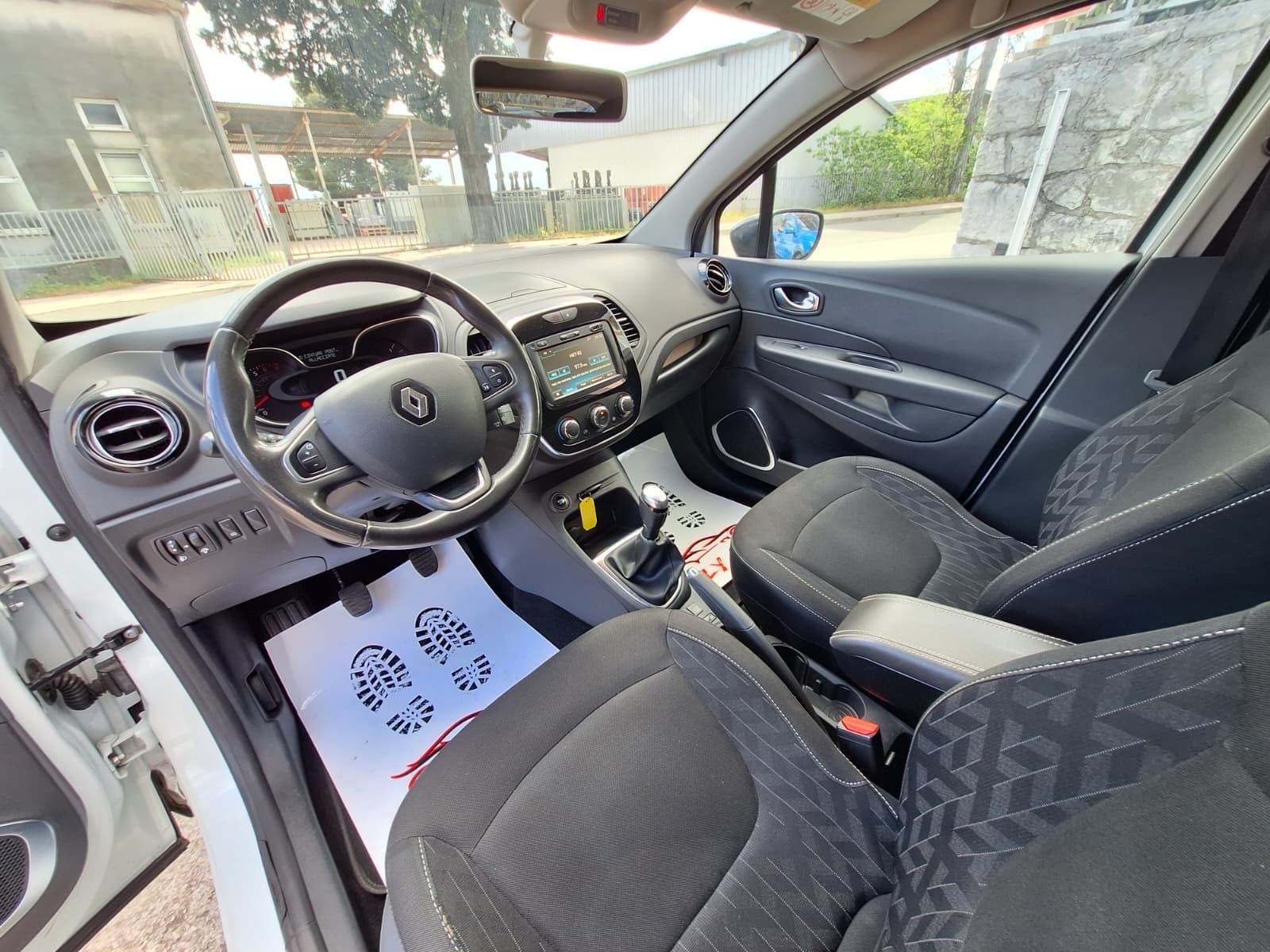 Renault Captur TCe 90 KS ‼️77.000 Km. NAVIGACIJA .LED, fotografija 12