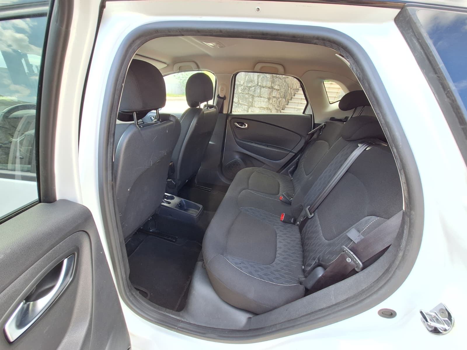 Renault Captur TCe 90 KS ‼️77.000 Km. NAVIGACIJA .LED, fotografija 16