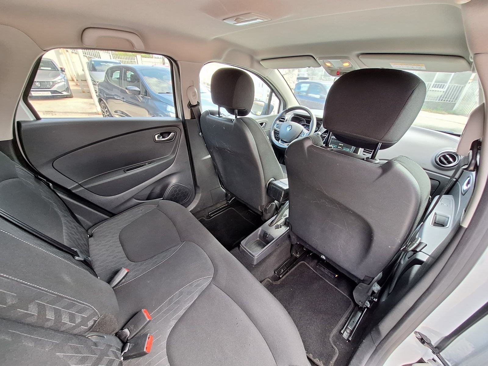 Renault Captur TCe 90 KS ‼️77.000 Km. NAVIGACIJA .LED, fotografija 17