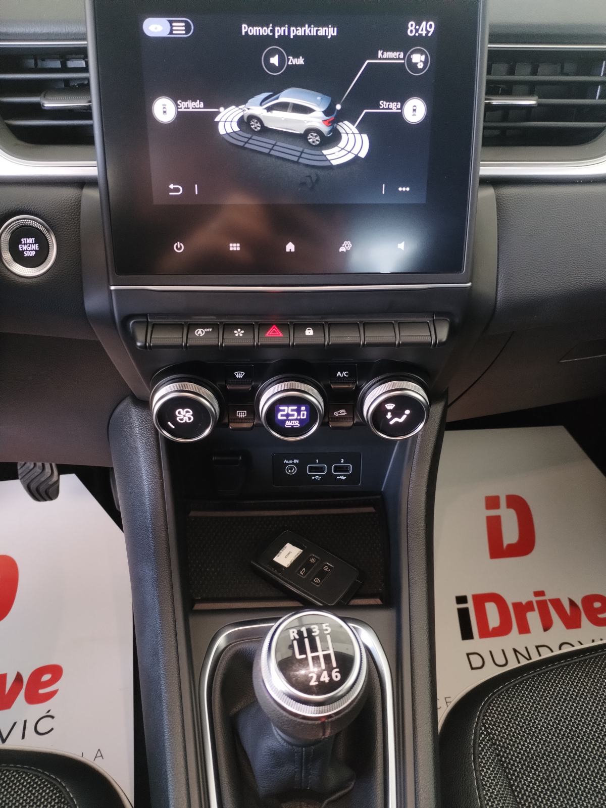Renault Captur TCe 90, SAMO 10.464 km, GARANCIJA, ODBITAK 50% PDV-a !!, fotografija 18