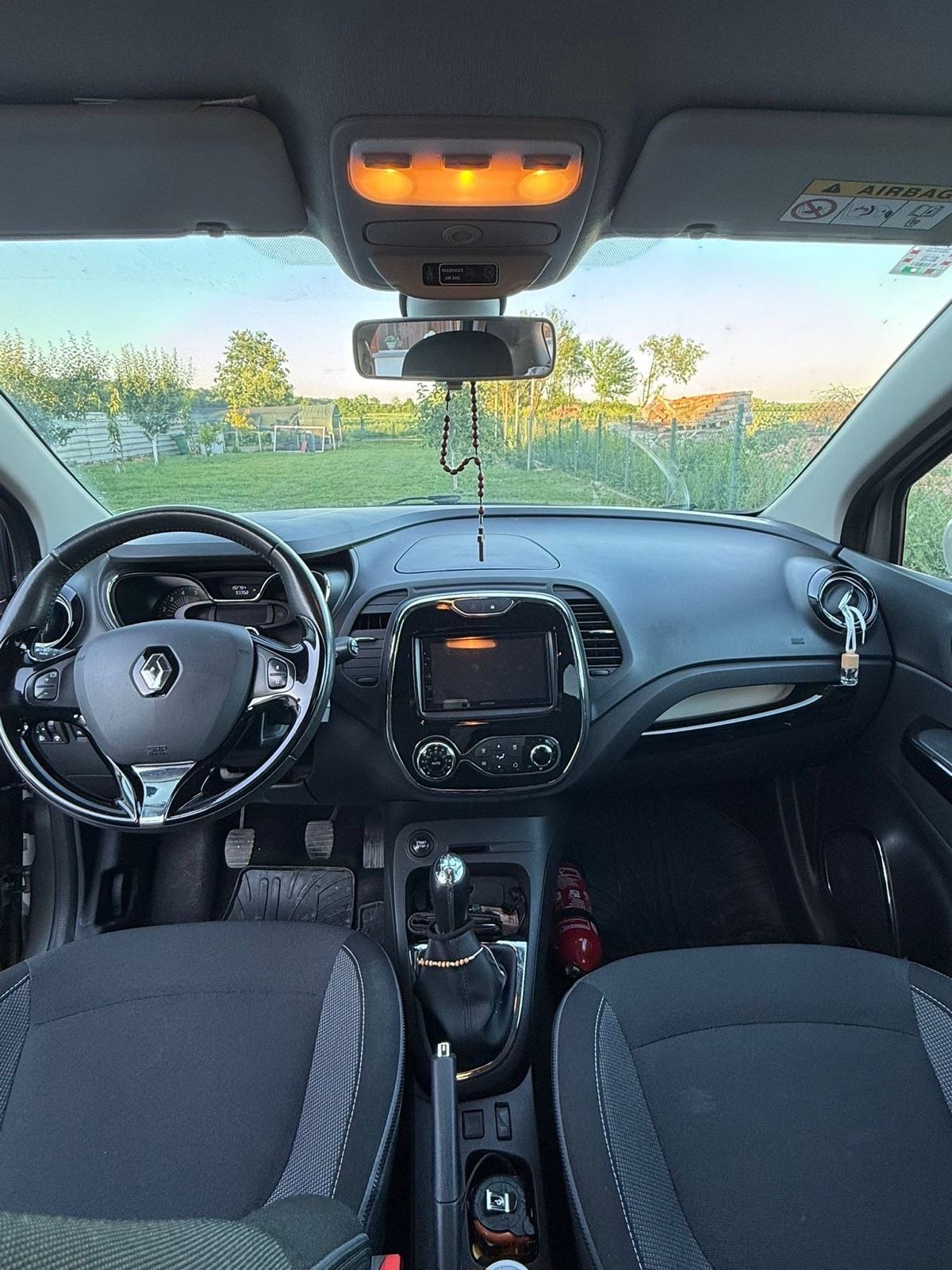 Renault Captur TCe 90, fotografija 2