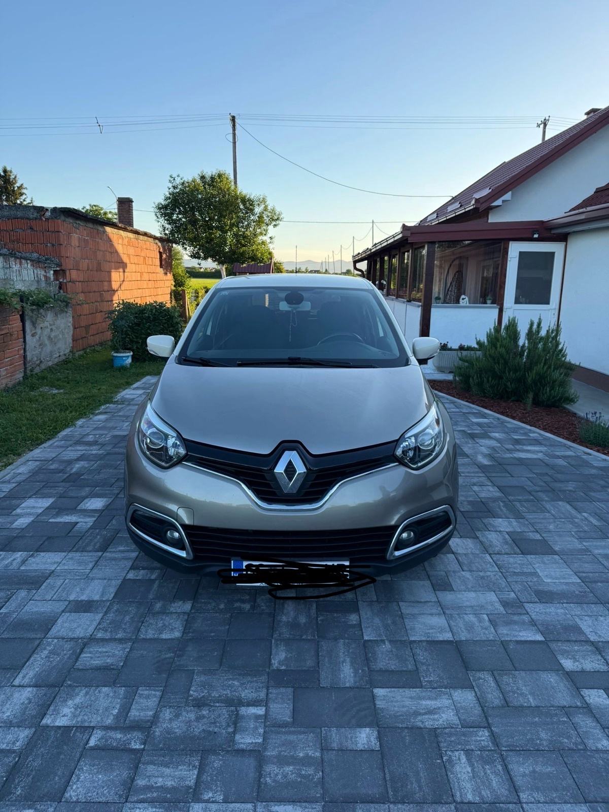 Renault Captur TCe 90, fotografija 4