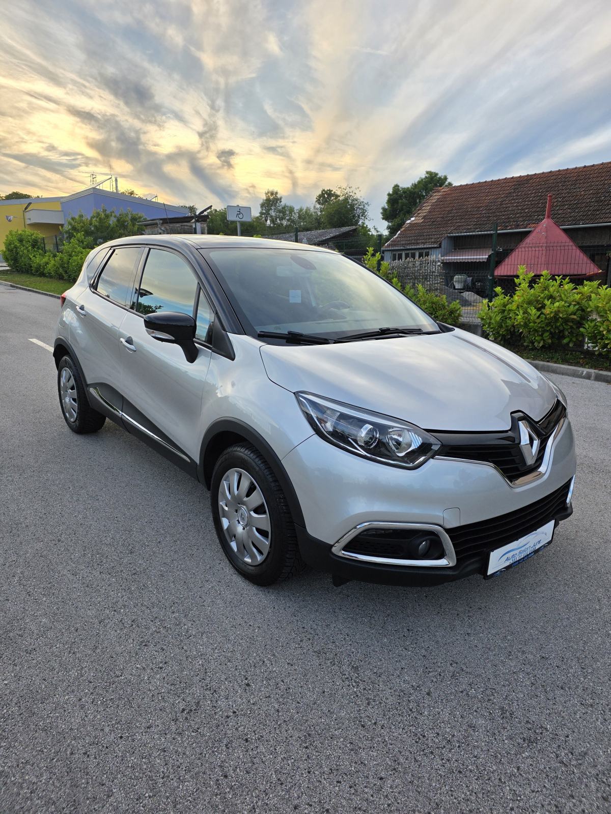 Renault Captur TCe 90, pogled izvana - slika 2