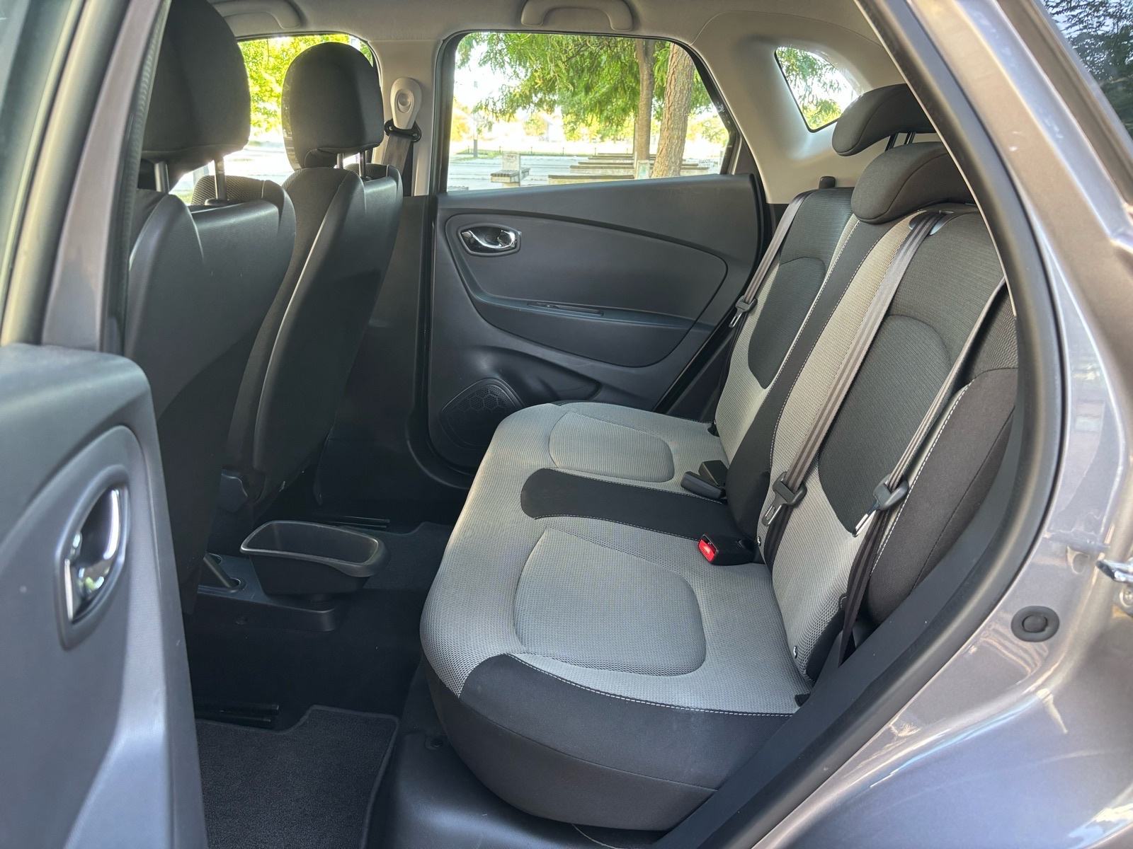 Renault Captur TCe 90, KLIMA, PDC, 45.000KM, SERVISNA, JAMSTVO ✅️, fotografija 14