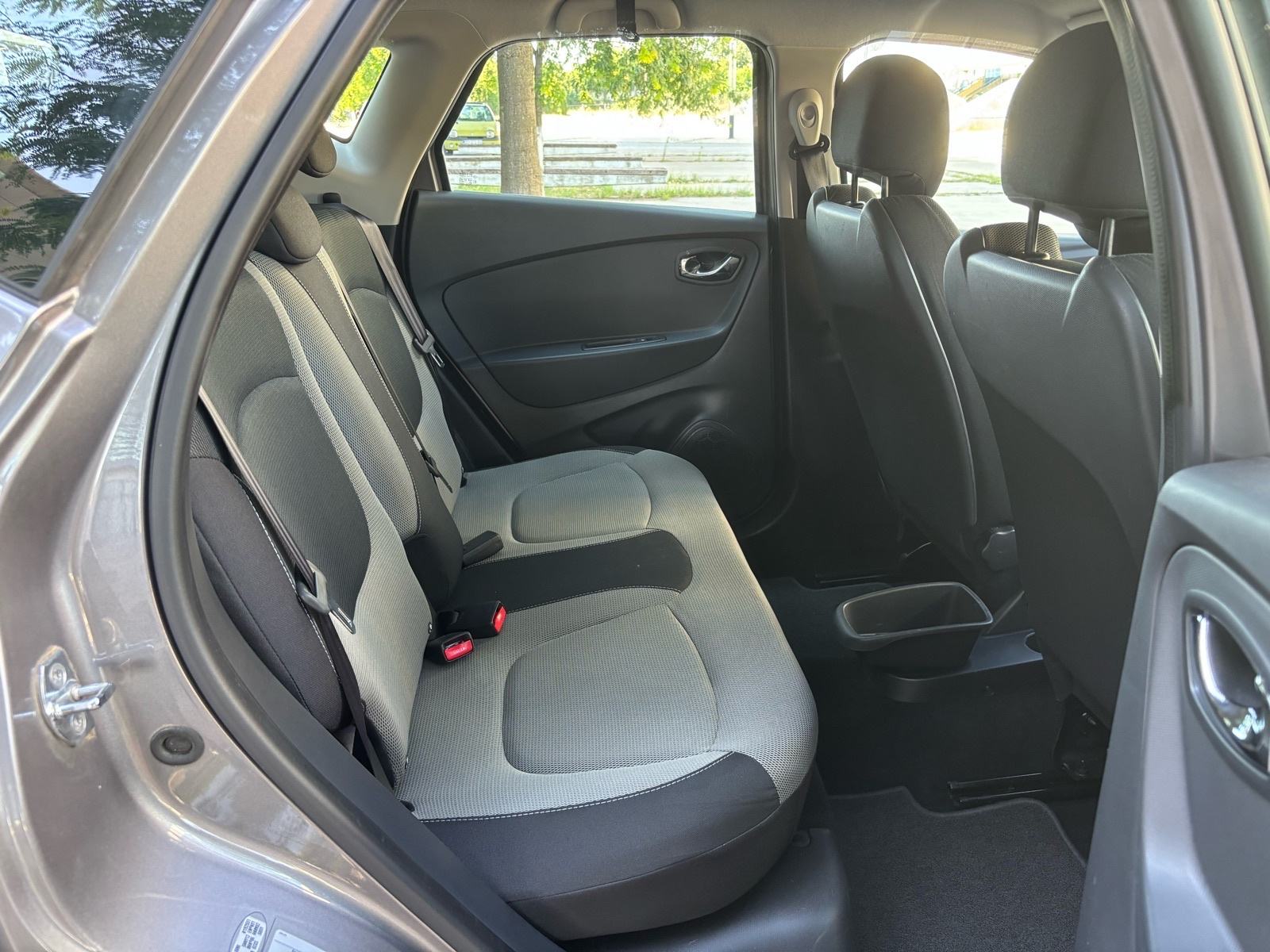 Renault Captur TCe 90, KLIMA, PDC, 45.000KM, SERVISNA, JAMSTVO ✅️, fotografija 15