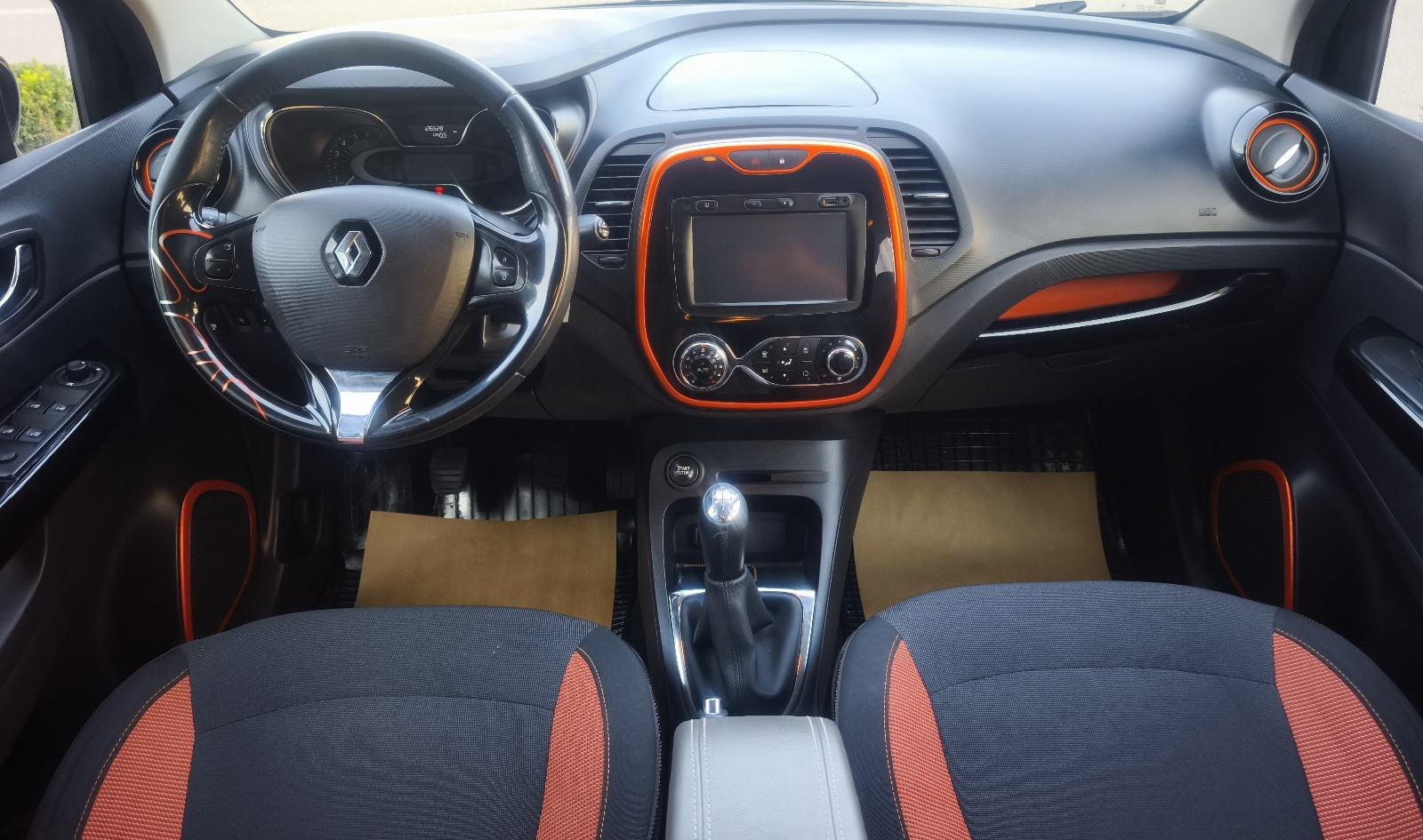 ⭐Renault Captur TCe Helly Hansen 126.600km Veliki servis! Reg.07/27⭐, fotografija 8