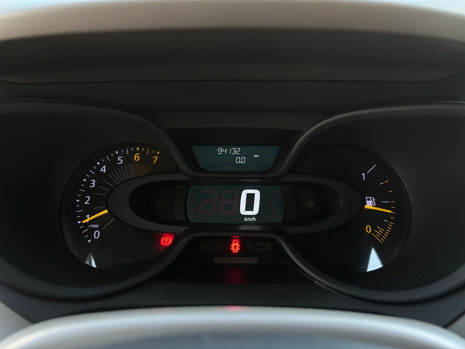 Renault Captur TCe 90, TEMPOMAT, NAVI., PDC, SERVISNA, KREDIT JAMSTVO✅, fotografija 12