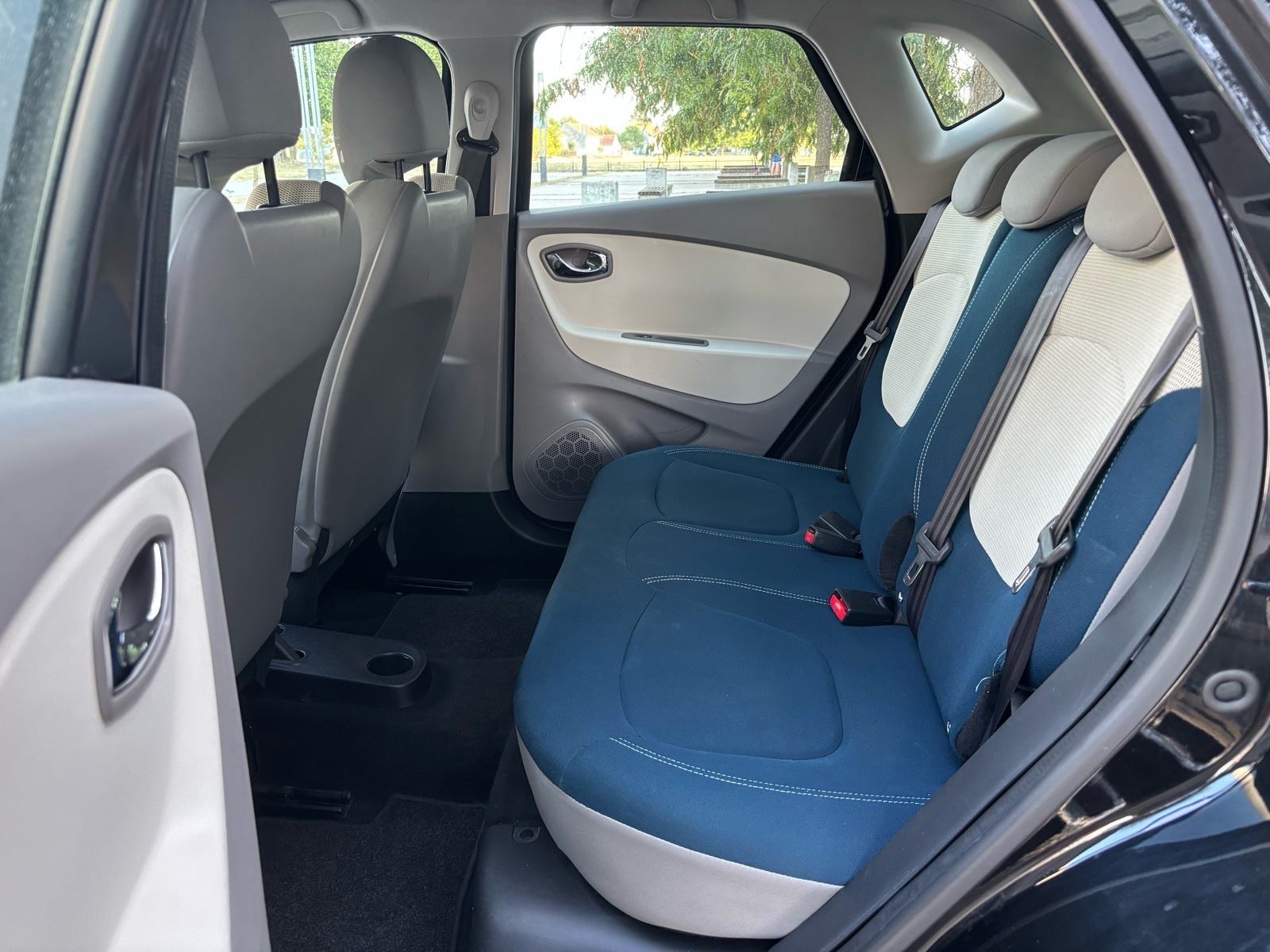 Renault Captur TCe 90, TEMPOMAT, NAVI., PDC, SERVISNA, KREDIT JAMSTVO✅, fotografija 19
