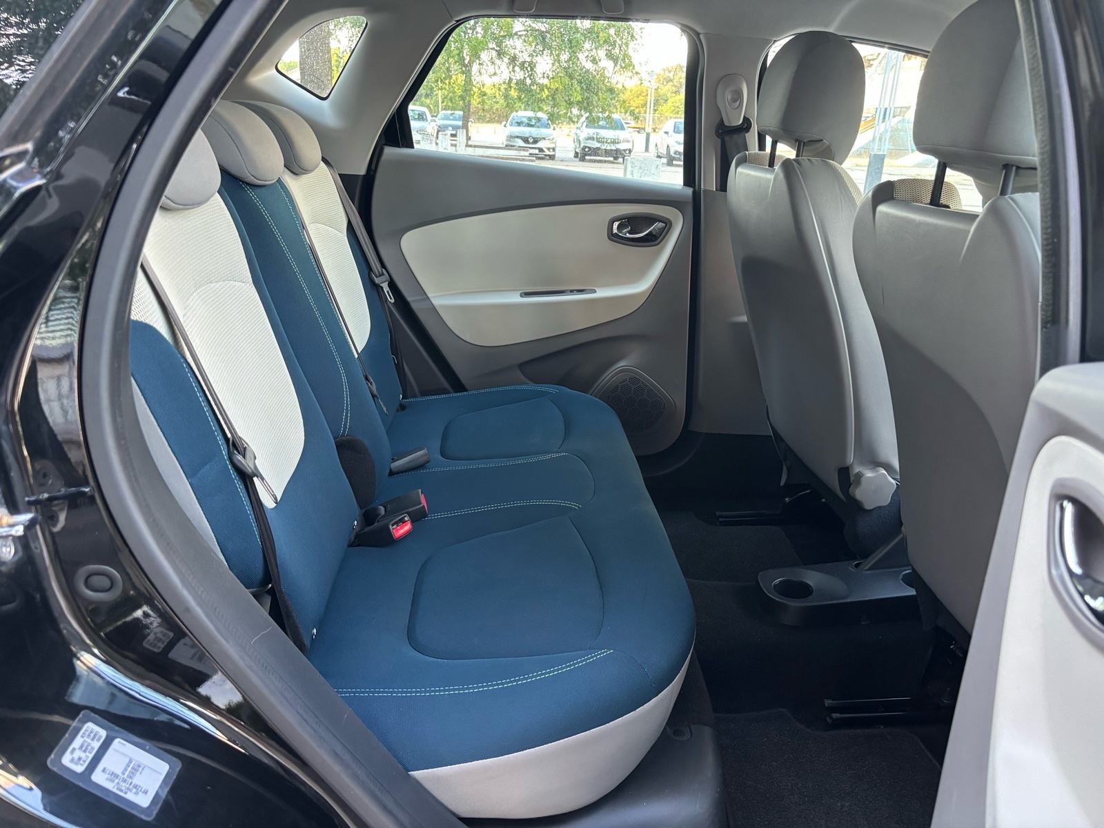Renault Captur TCe 90, TEMPOMAT, NAVI., PDC, SERVISNA, KREDIT JAMSTVO✅, fotografija 20