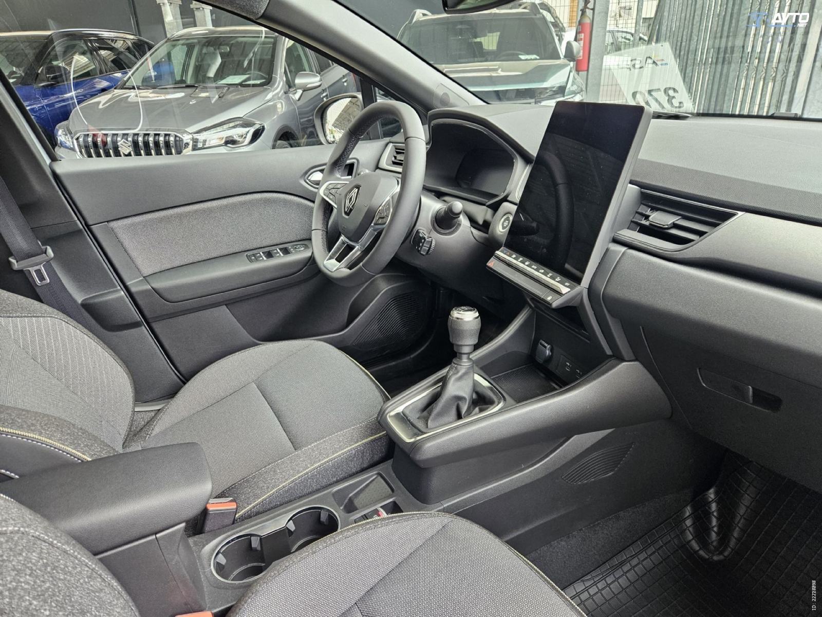 Renault Captur TCe 90 techno 5700 km, fotografija 6