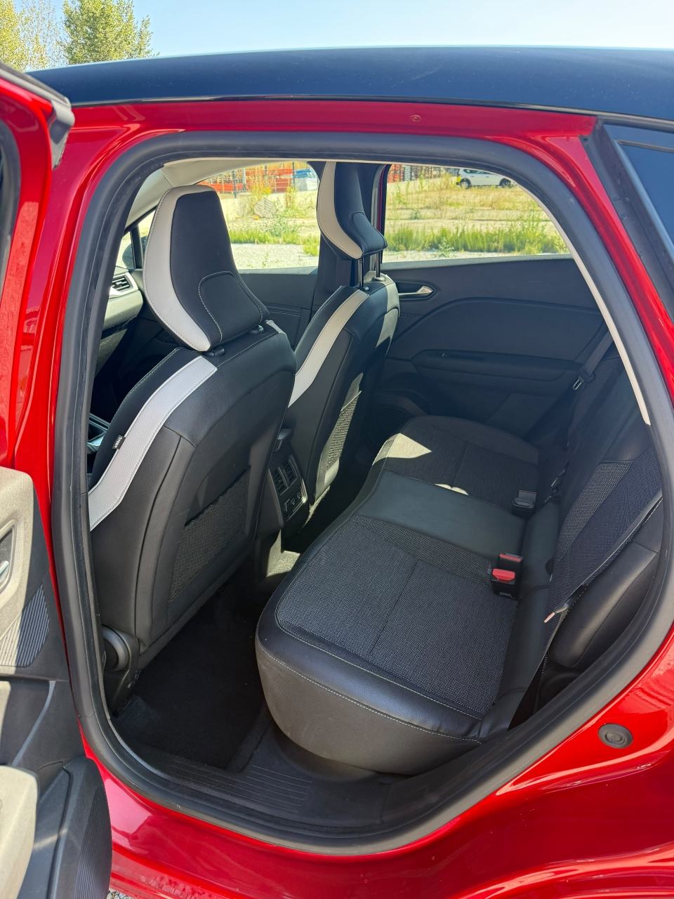 Renault Captur TCe 90 Techno, fotografija 9