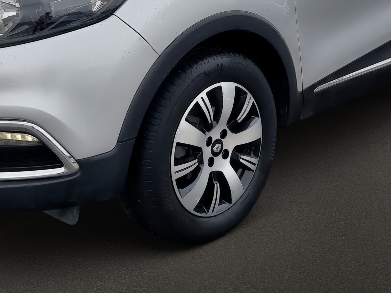 Renault Captur TCe 90, PARK. SENZORI, Funkcije na volanu,Bluetooh, fotografija 12
