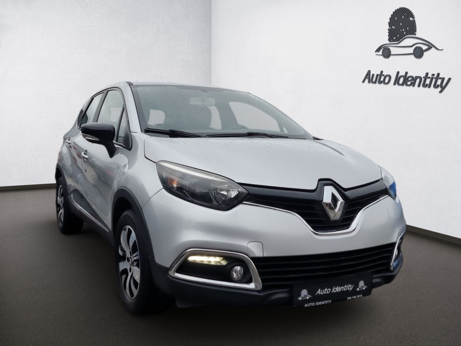 Renault Captur TCe 90, PARK. SENZORI, Funkcije na volanu,Bluetooh, fotografija 3