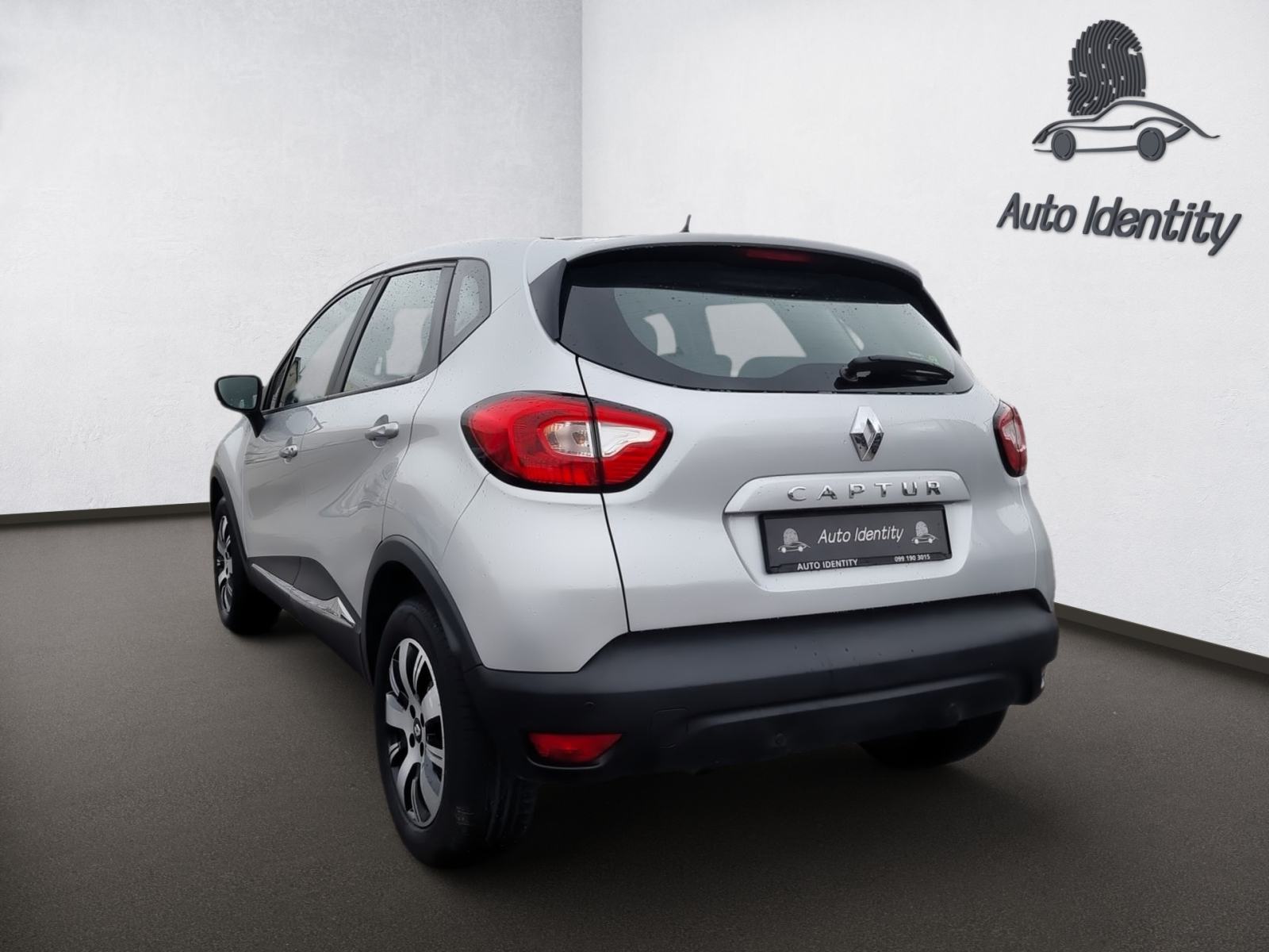 Renault Captur TCe 90, PARK. SENZORI, Funkcije na volanu,Bluetooh, fotografija 8
