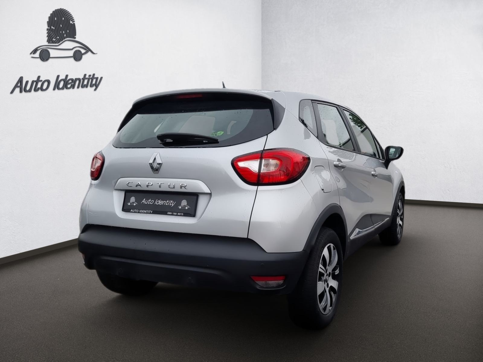 Renault Captur TCe 90, PARK. SENZORI, Funkcije na volanu,Bluetooh, fotografija 6