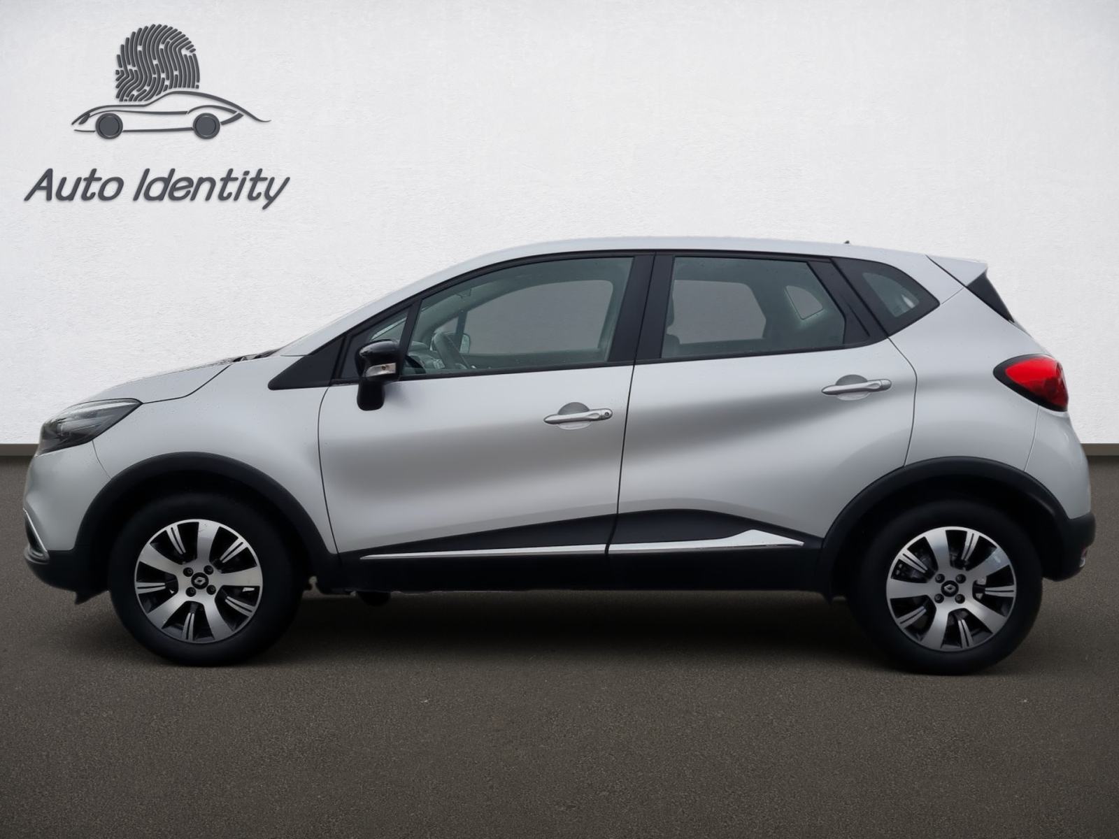 Renault Captur TCe 90, PARK. SENZORI, Funkcije na volanu,Bluetooh, fotografija 9