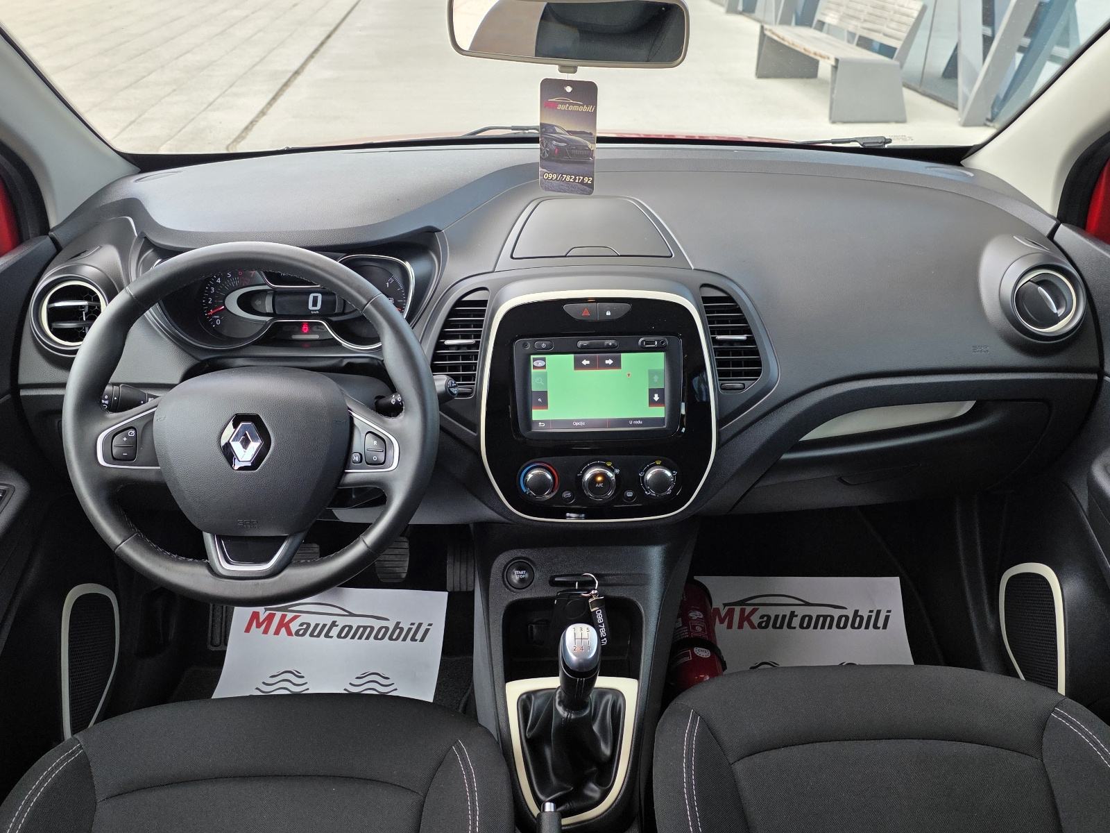 Renault Captur TCe ALU,NAVI,PARK SENZORI,108 T.K.M, fotografija 16