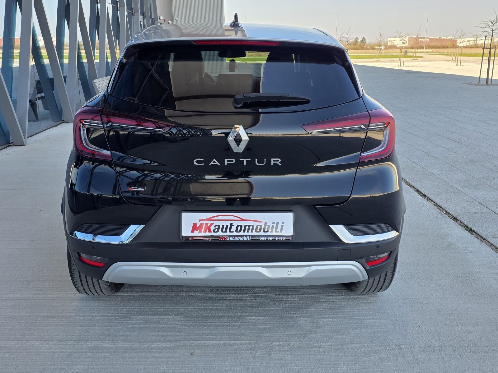 Renault Captur TCe ALU,NAVI,FUL LED,53 T.K.M, fotografija 5