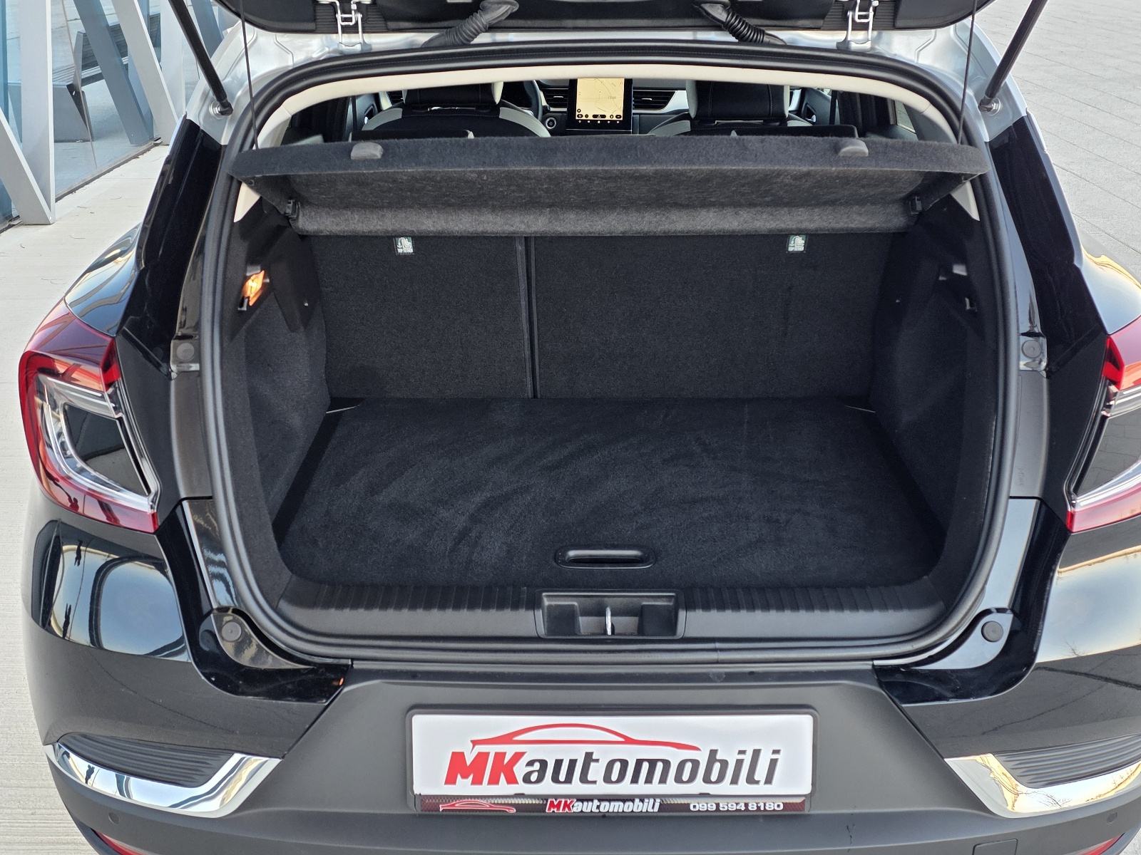 Renault Captur TCe ALU,NAVI,FUL LED,53 T.K.M, fotografija 20