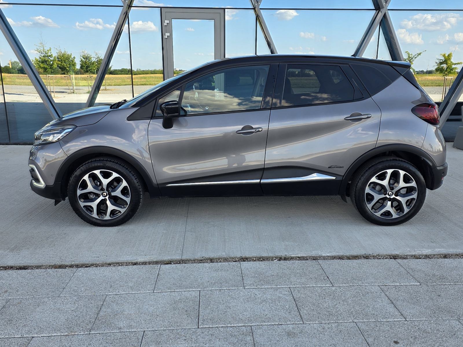 Renault Captur TCe ALU,NAVI,FUL LED, fotografija 3