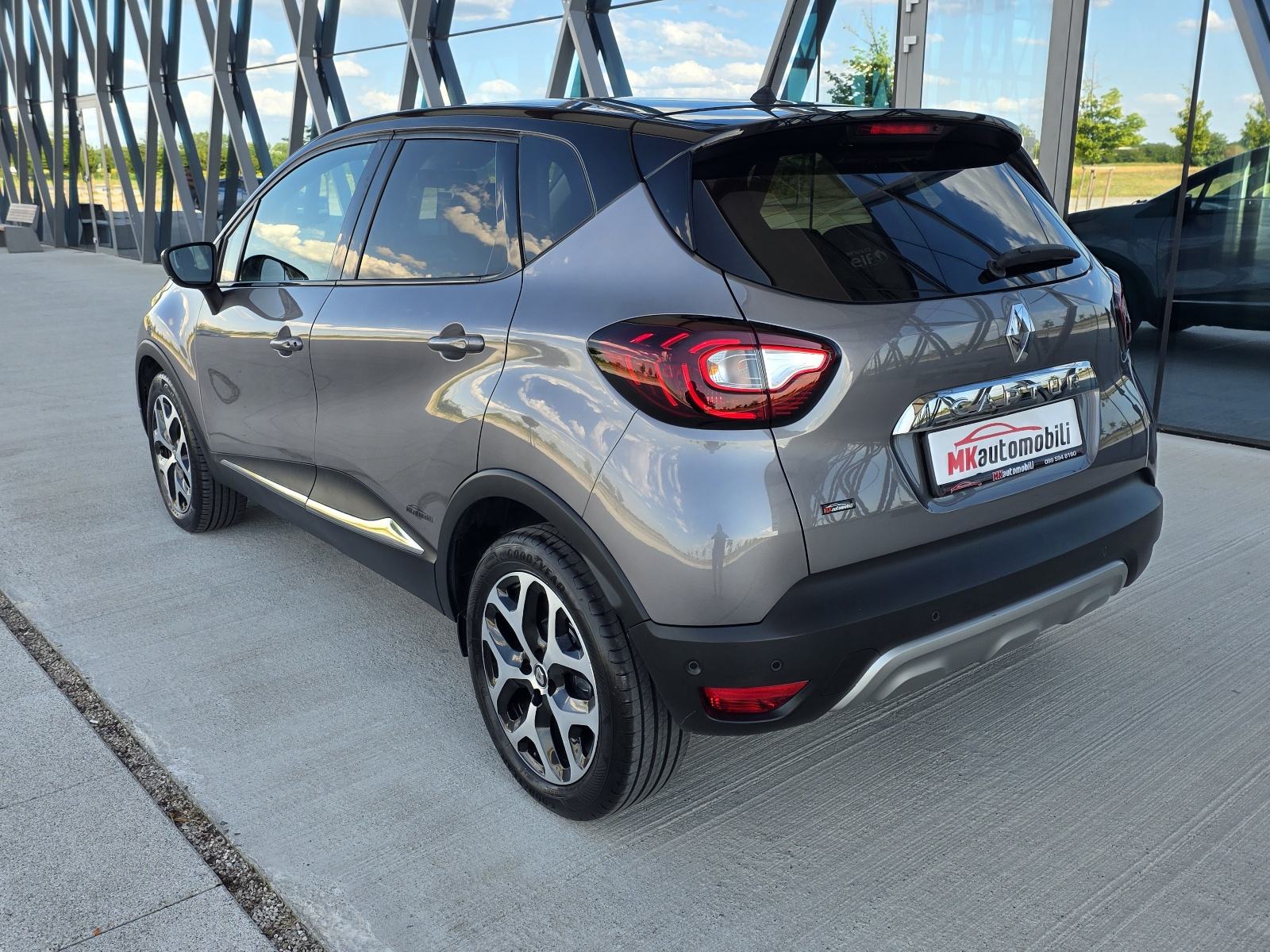 Renault Captur TCe ALU,NAVI,FUL LED, fotografija 4