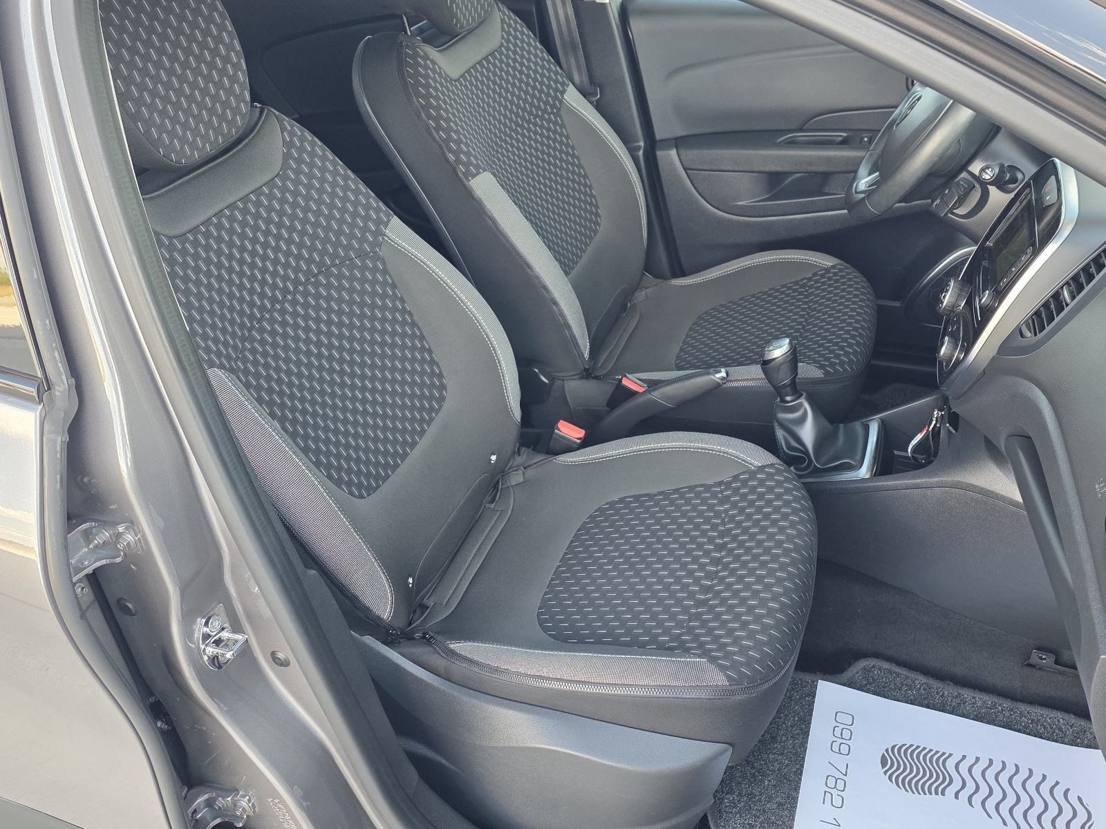 Renault Captur TCe ALU,NAVI,FUL LED, fotografija 12