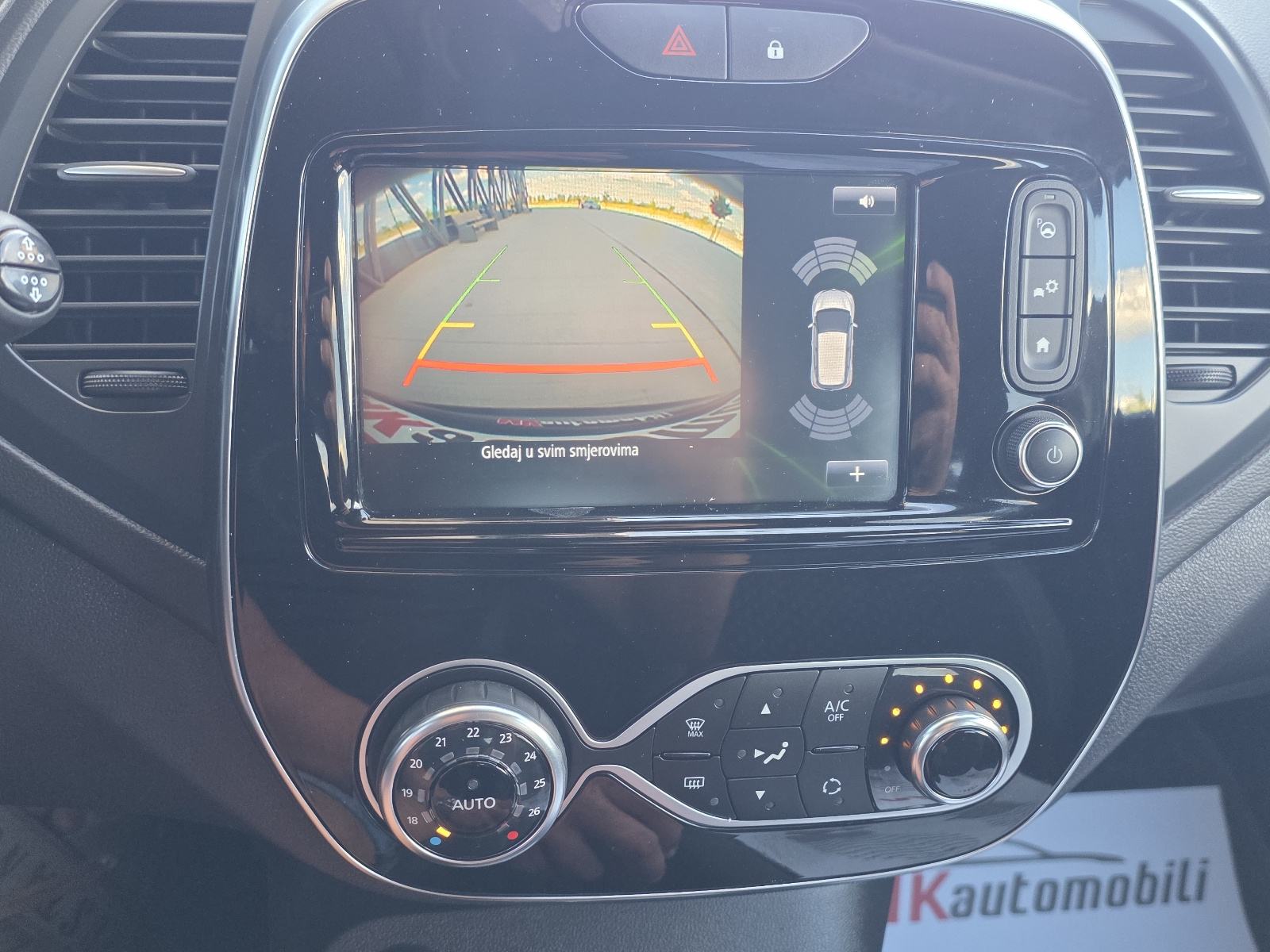 Renault Captur TCe ALU,NAVI,FUL LED, fotografija 17