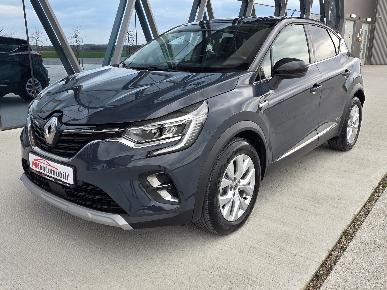 Renault Captur TCE ALU,NAVI,PANORAMA,FUL LED, fotografija 2