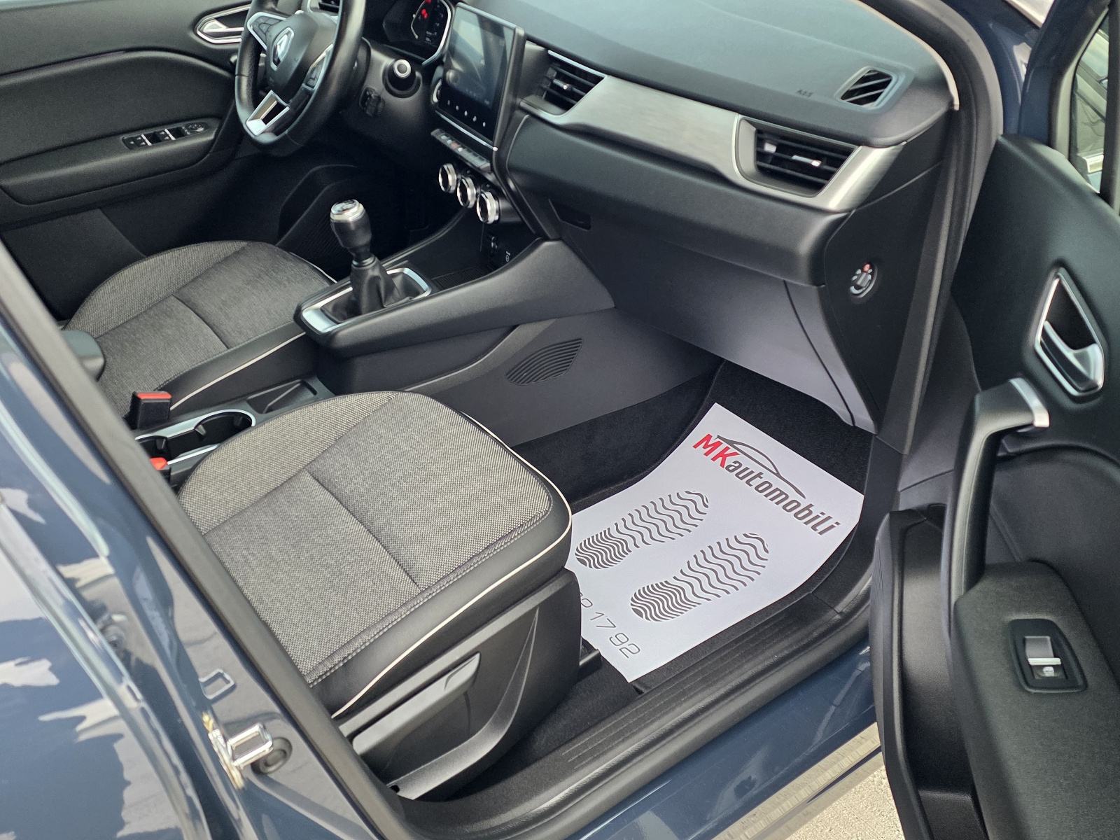 Renault Captur TCE ALU,NAVI,PANORAMA,FUL LED, fotografija 11