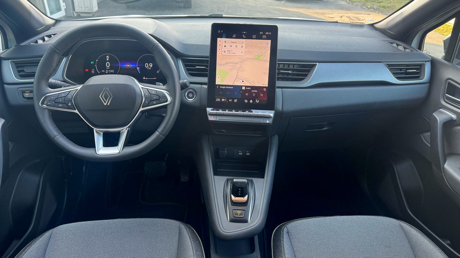 Renault CAPTUR techno TCe 160 EDC-2025,LED,GR.SJ. CRNI KROV, fotografija 12