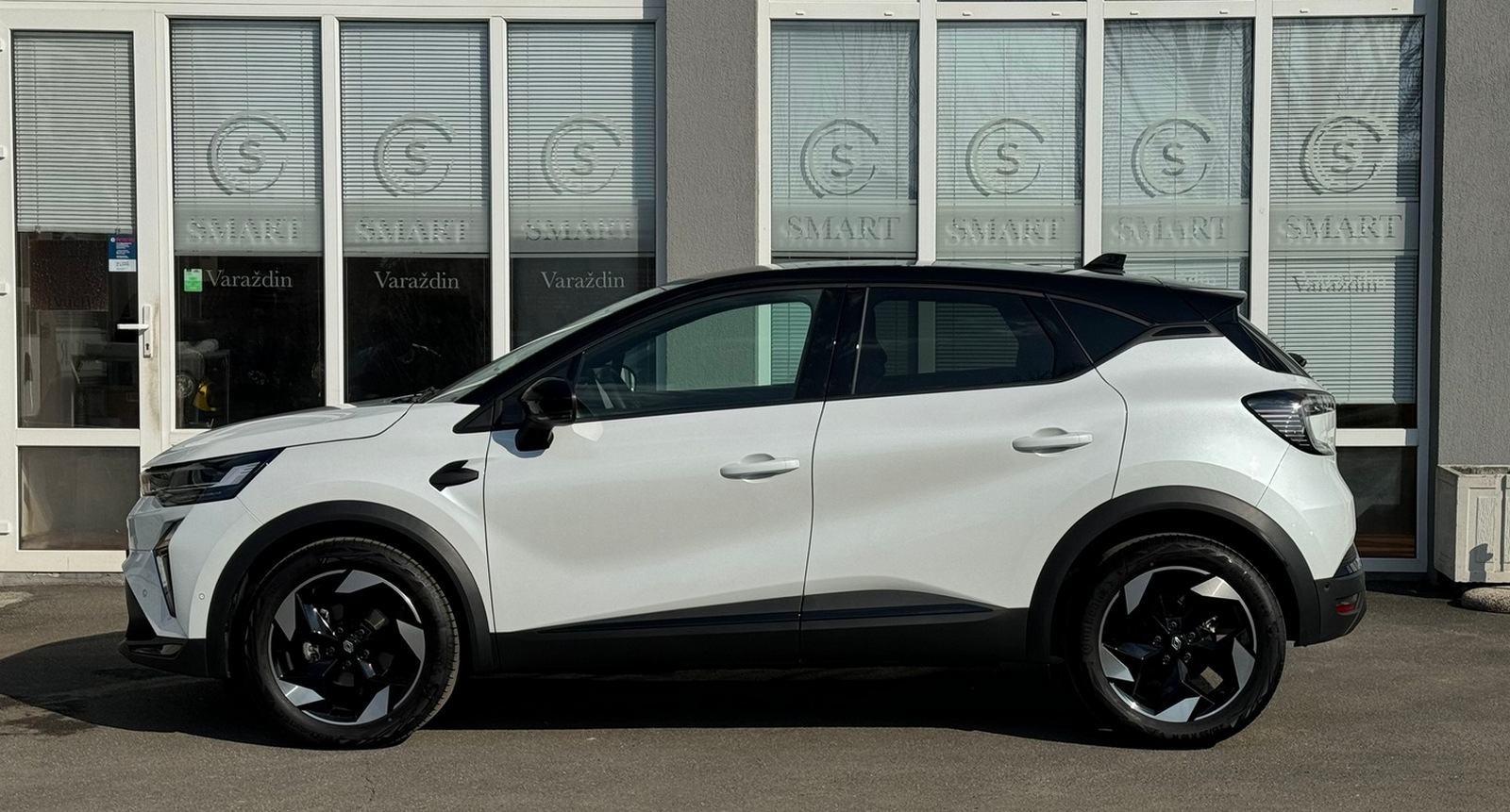 Renault CAPTUR techno TCe 160 EDC-2025,LED,GR.SJ. CRNI KROV, fotografija 5