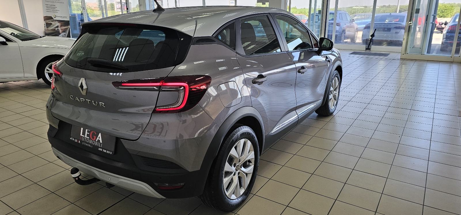 Renault Captur TCe BUSINESS,SAMO 72tkm,LEASING DO 7g.BEZ UČEŠĆA, fotografija 4