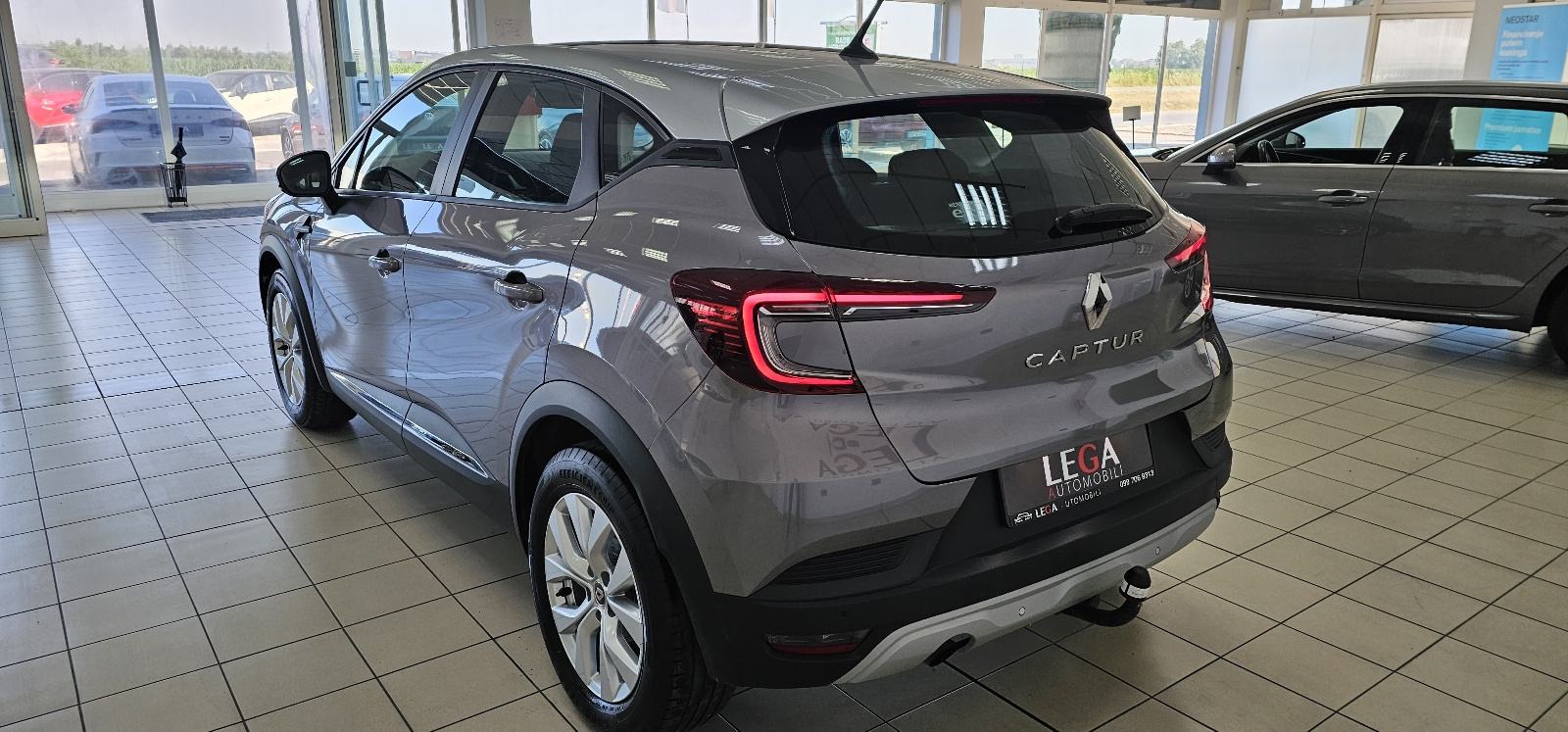 Renault Captur TCe BUSINESS,SAMO 72tkm,LEASING DO 7g.BEZ UČEŠĆA, fotografija 3