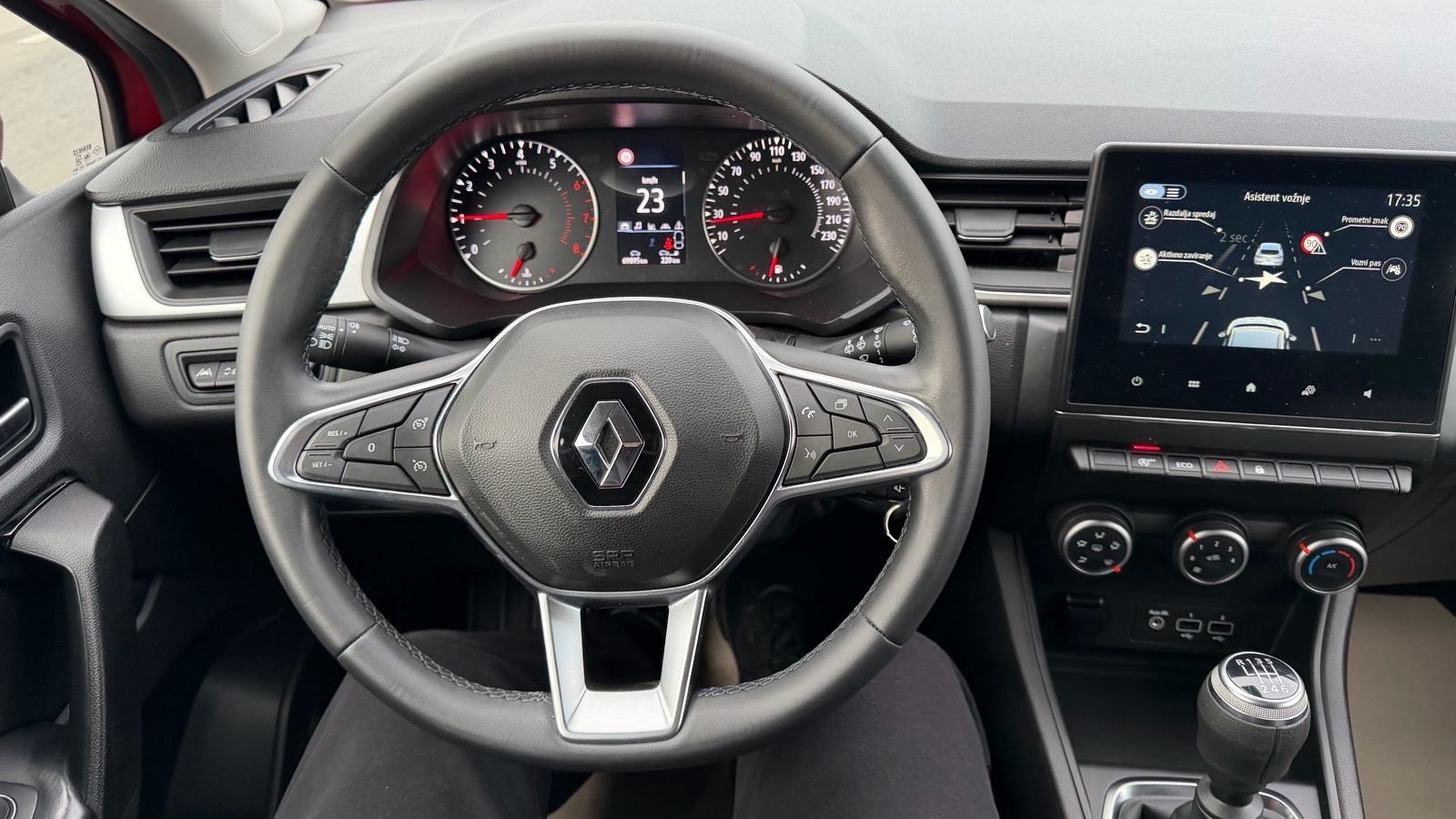 Renault Captur TCe, Full Led, NaviCarPlay, Pdc, Asistencije, Servisna, fotografija 13