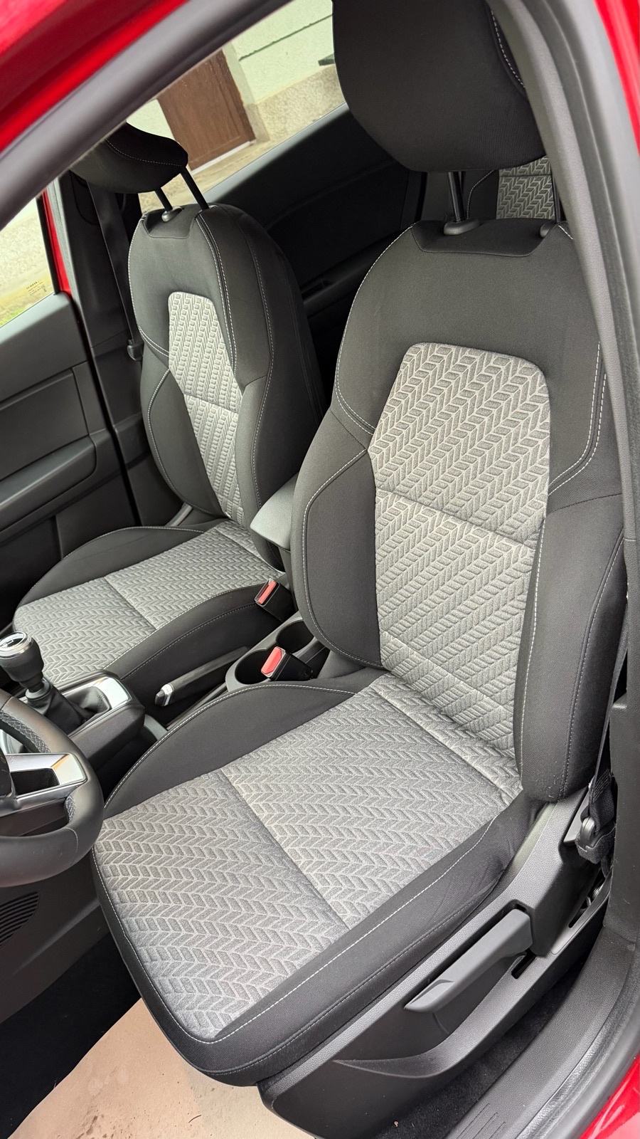 Renault Captur TCe, Full Led, NaviCarPlay, Pdc, Asistencije, Servisna, fotografija 18