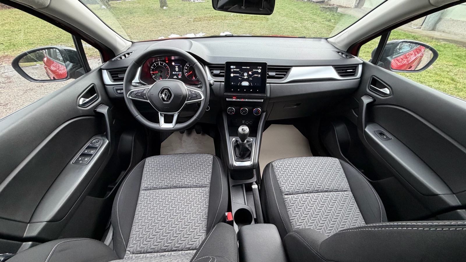 Renault Captur TCe, Full Led, NaviCarPlay, Pdc, Asistencije, Servisna, fotografija 15