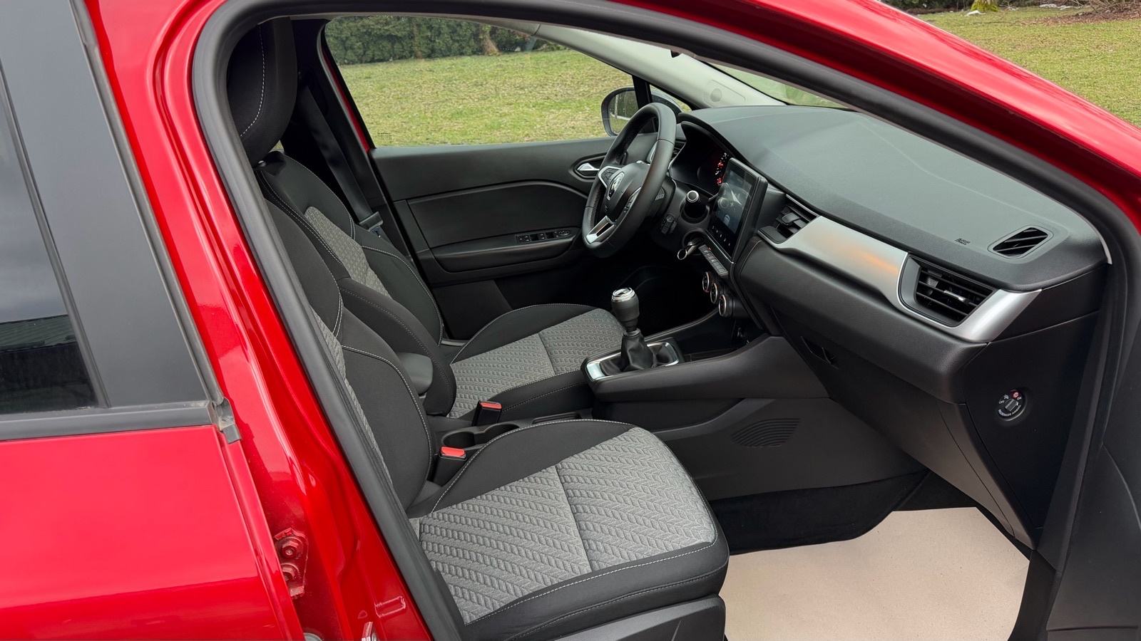 Renault Captur TCe, Full Led, NaviCarPlay, Pdc, Asistencije, Servisna, fotografija 17