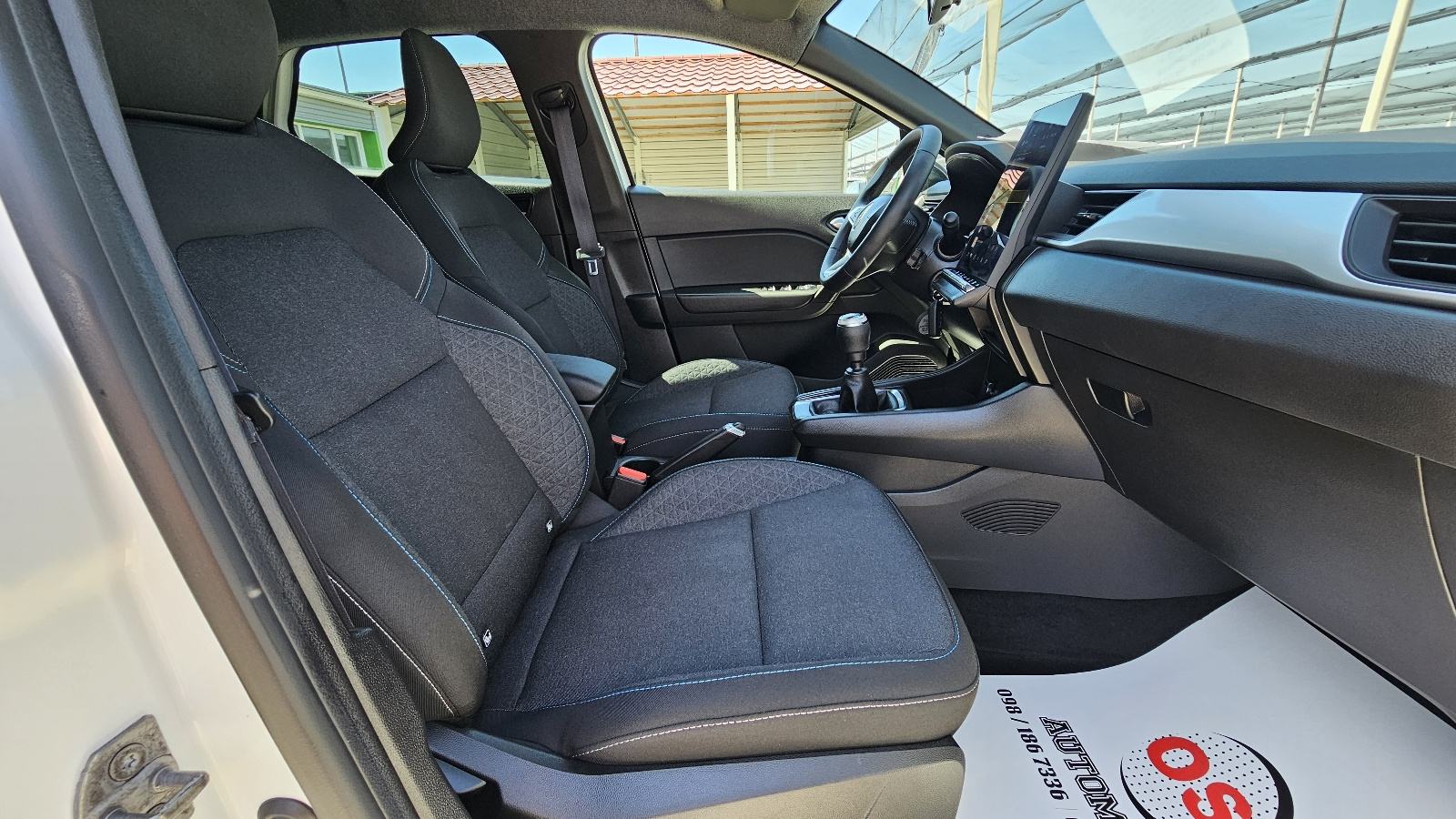 Renault Captur TCe FUUL LED,,TEMPOMAT,GR.SJ,ALU,P.KAMERA,21000KM,, fotografija 10