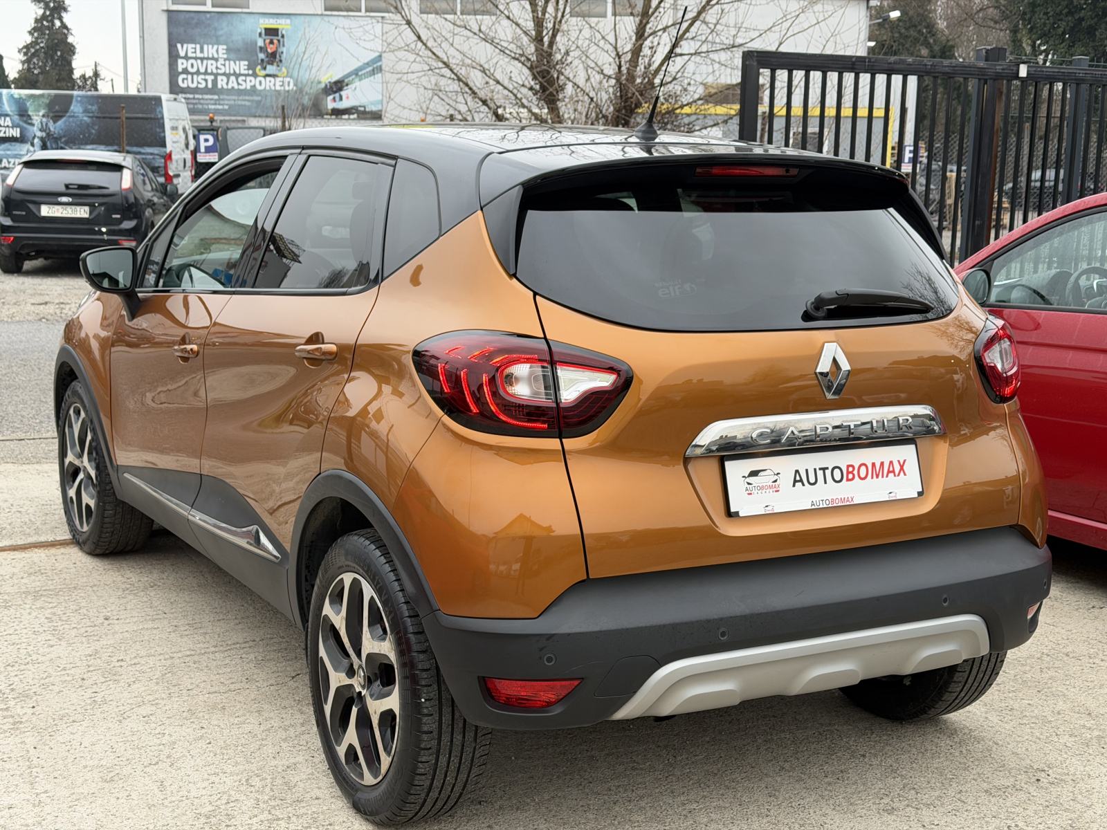 Renault Captur TCe INTENS -POTVRDA KM/JAMSTVO-LED-NAVI-90 KS-MOD.2019, fotografija 10