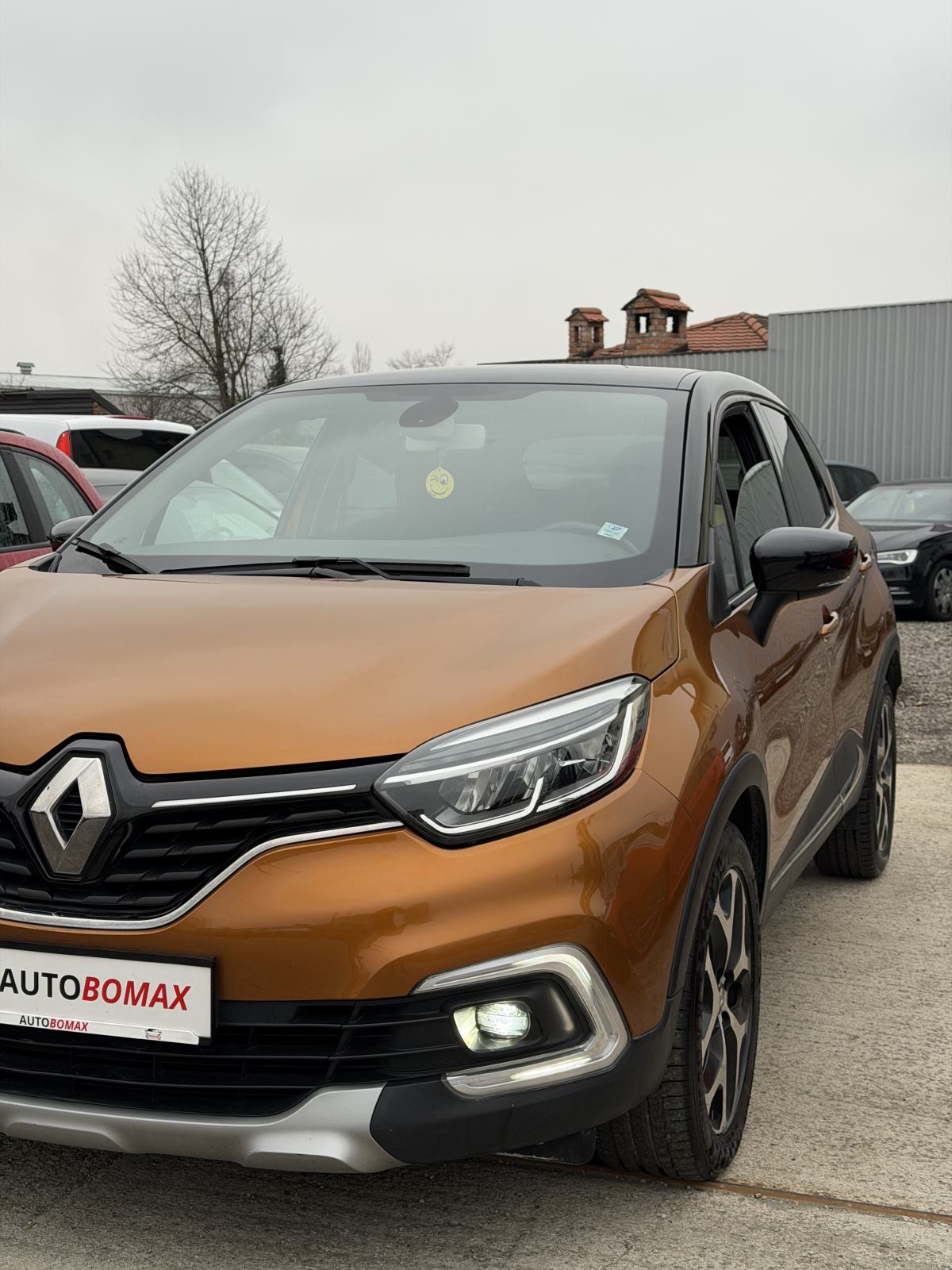 Renault Captur TCe INTENS -POTVRDA KM/JAMSTVO-LED-NAVI-90 KS-MOD.2019, fotografija 2