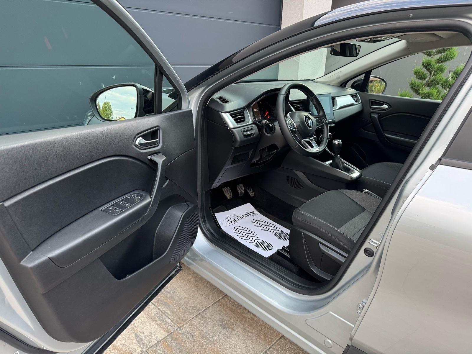 Renault Captur TCe - KAMERA, NAVI, JAMSTVO, KREDIT, LEASING BEZ UCEŠĆA, fotografija 14