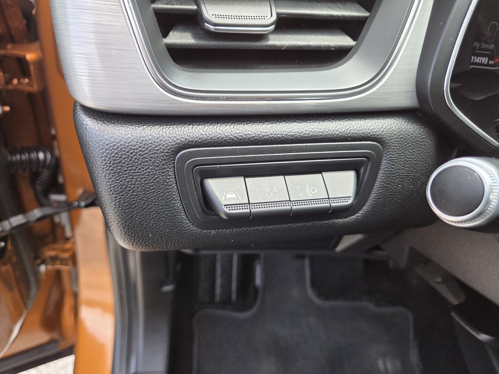 Renault Captur TCe mod.2021-"INTENSE"-FULL-SERVISNA-GARANCIJA, fotografija 16