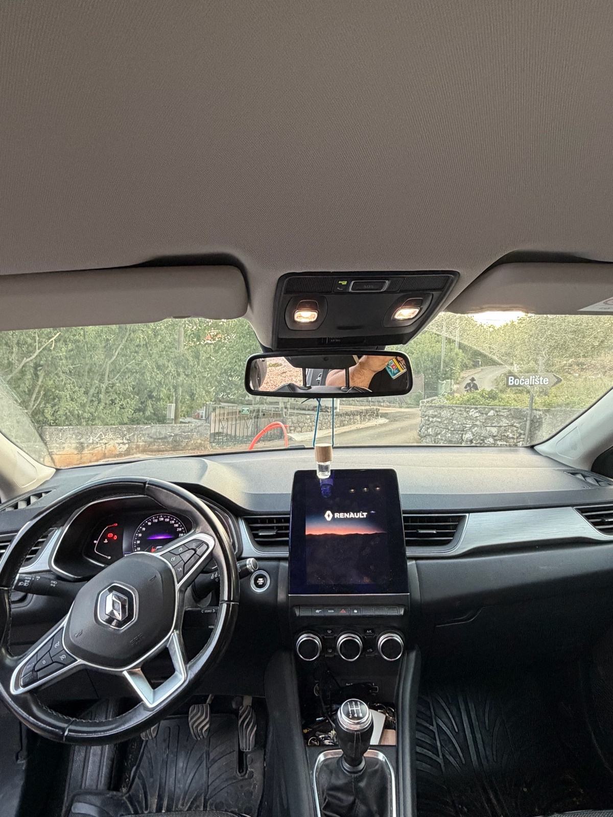 Renault Captur TCe, prvi vlasnik, kasko, fotografija 5