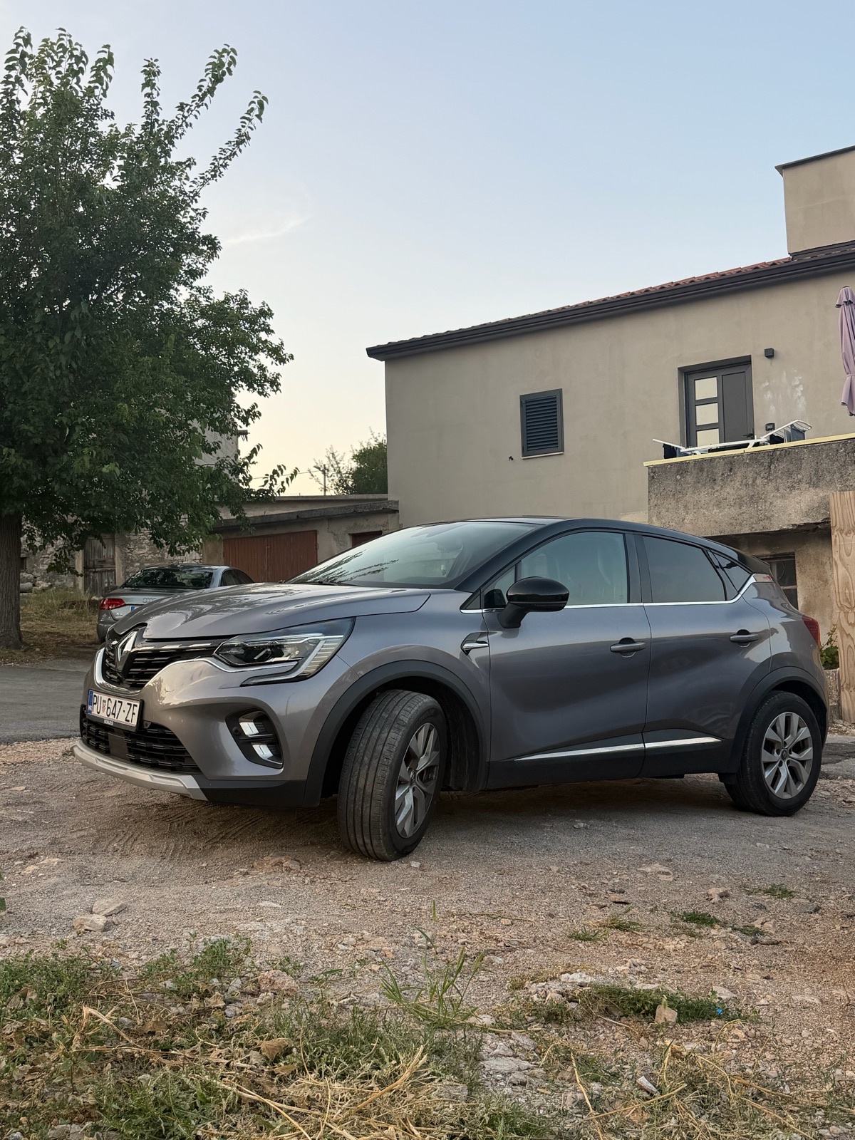 Renault Captur TCe, prvi vlasnik, kasko, fotografija 3