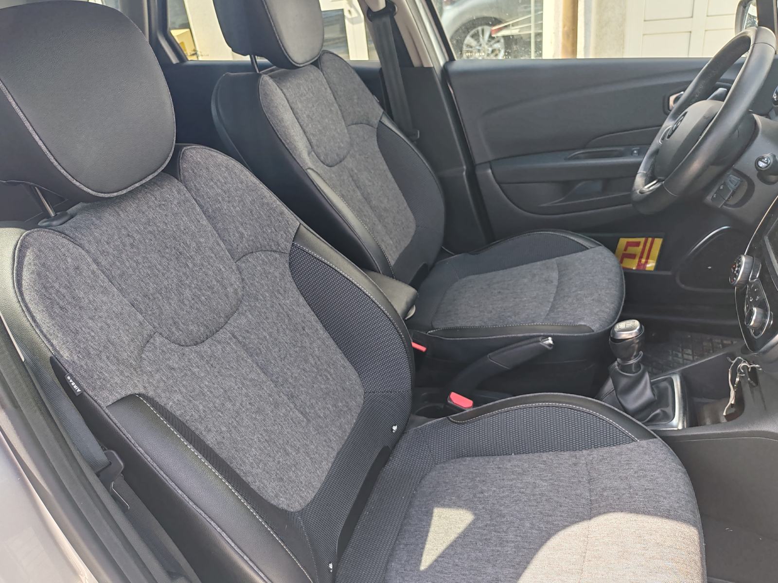 Renault Captur TCe, fotografija 11