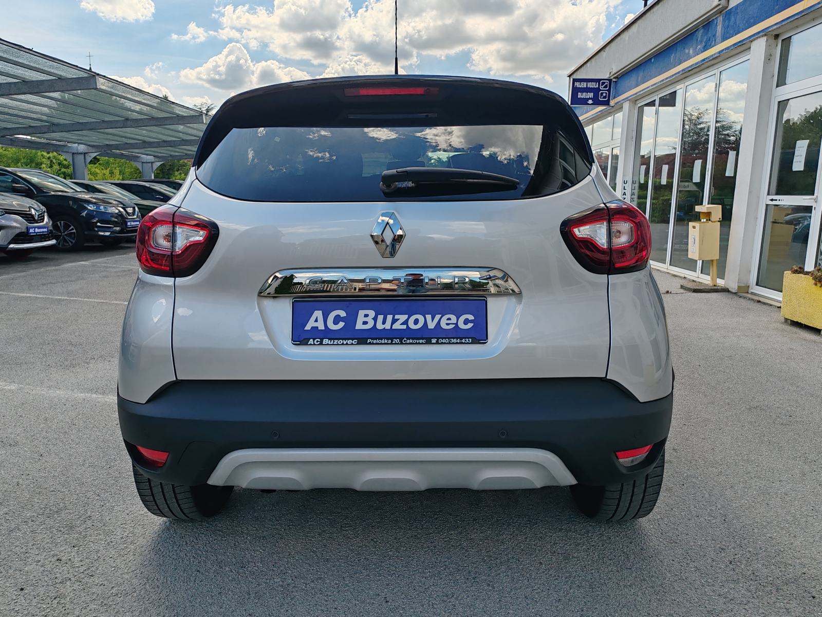 Renault Captur TCe, fotografija 15