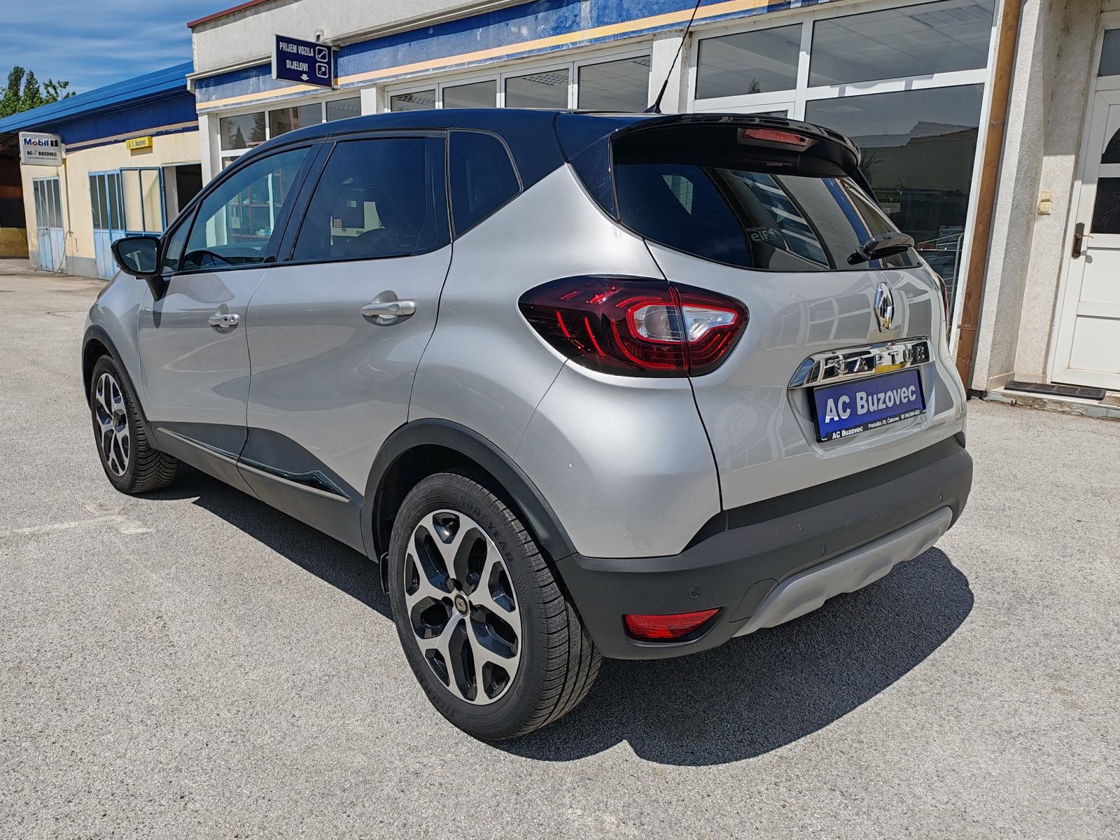 Renault Captur TCe, fotografija 4