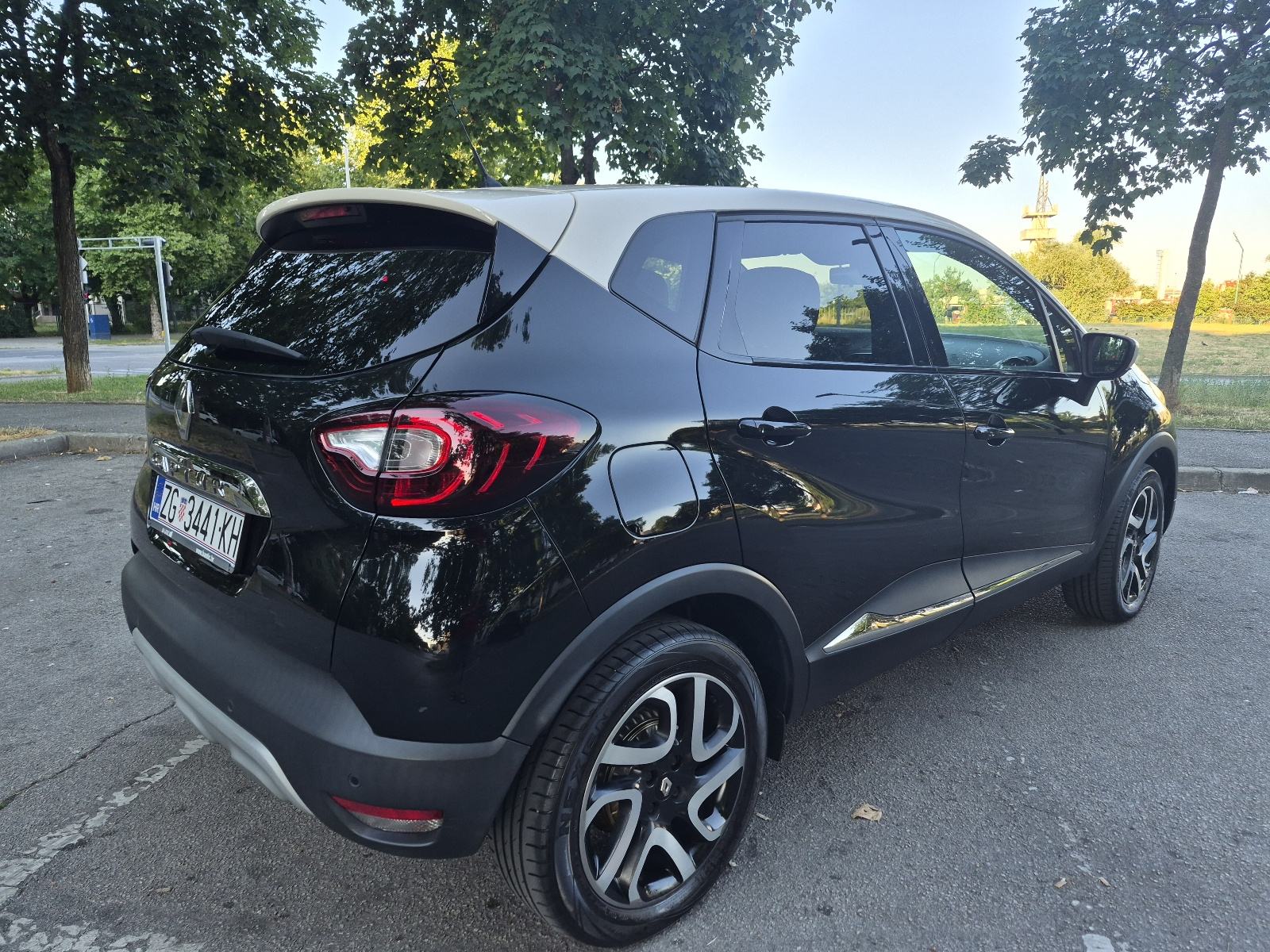 Renault Captur TCe, fotografija 5